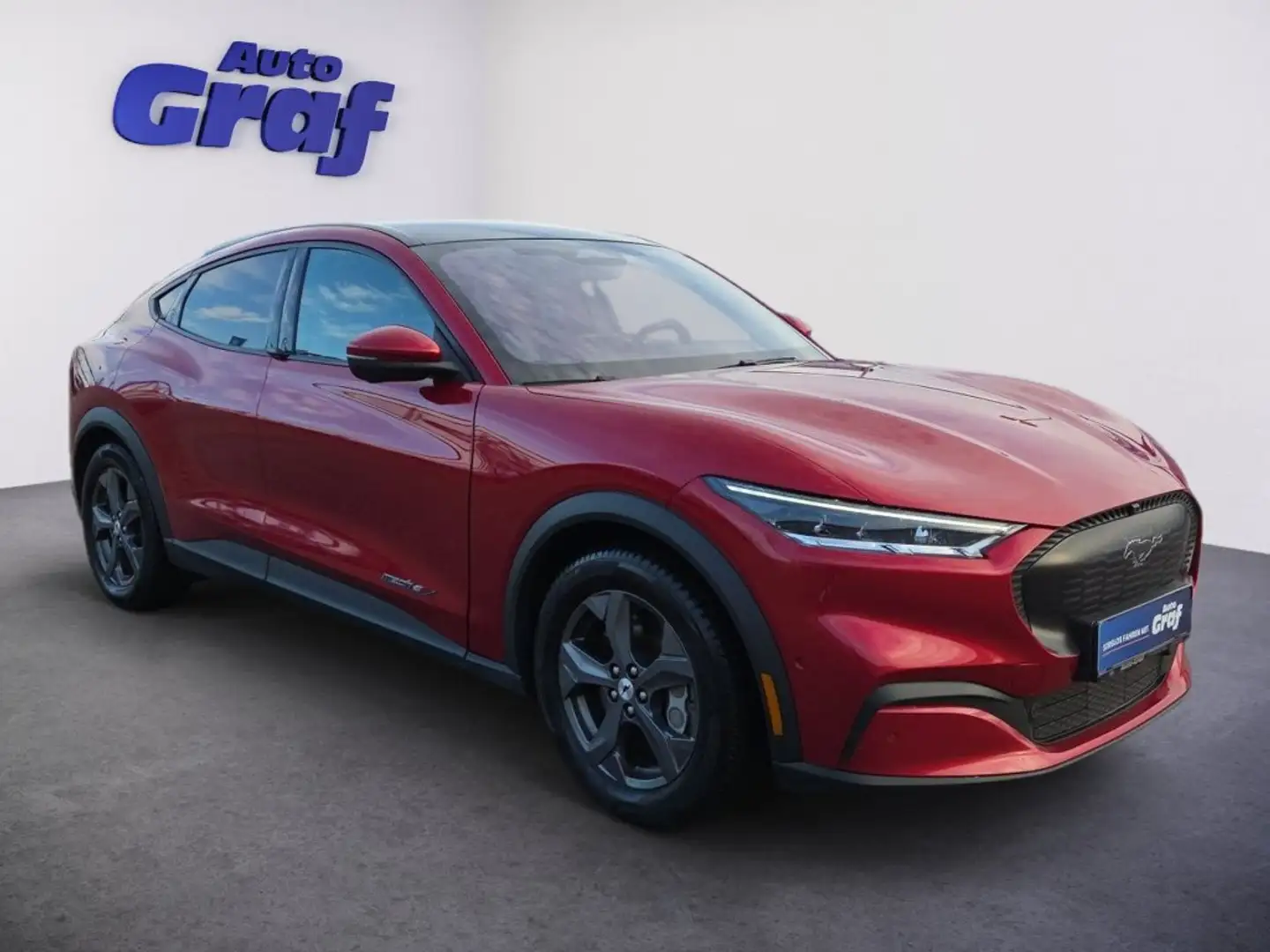 Ford Mustang Mach-E Elektro 88kWh Extended Range Rouge - 2