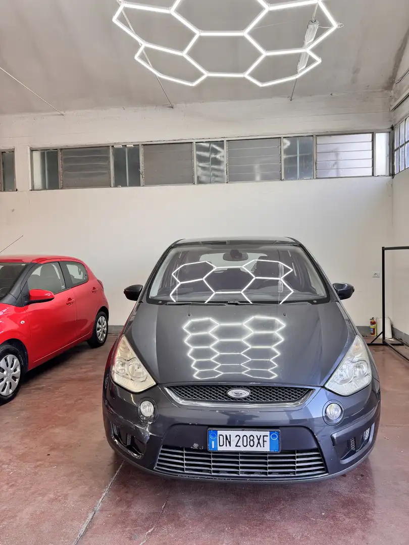 Ford S-Max 2.0 tdci Titanium dpf - 2