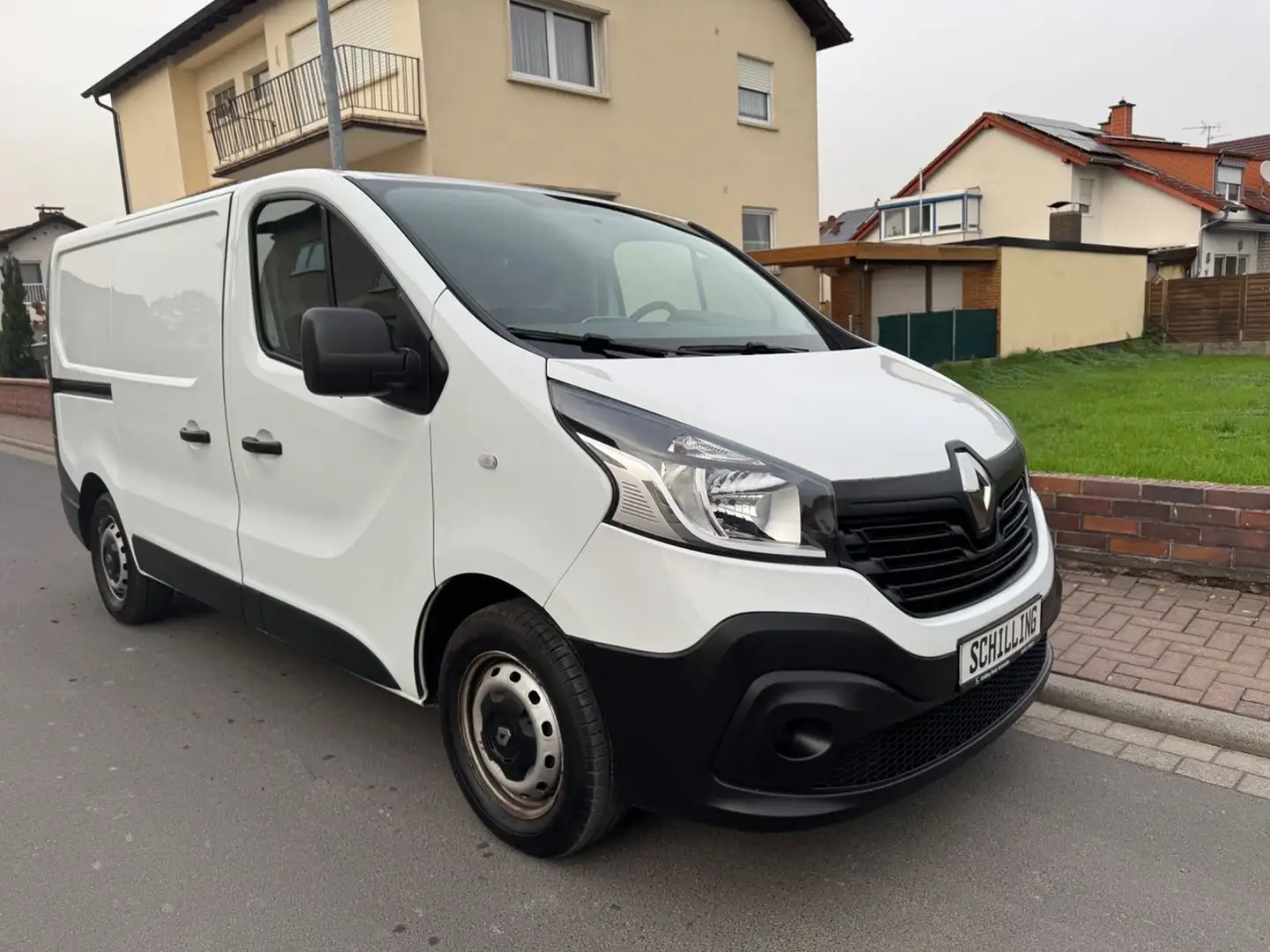 Renault Trafic Kasten L1H1 2,7t Komfort Werkstatt+120PS Weiß - 2