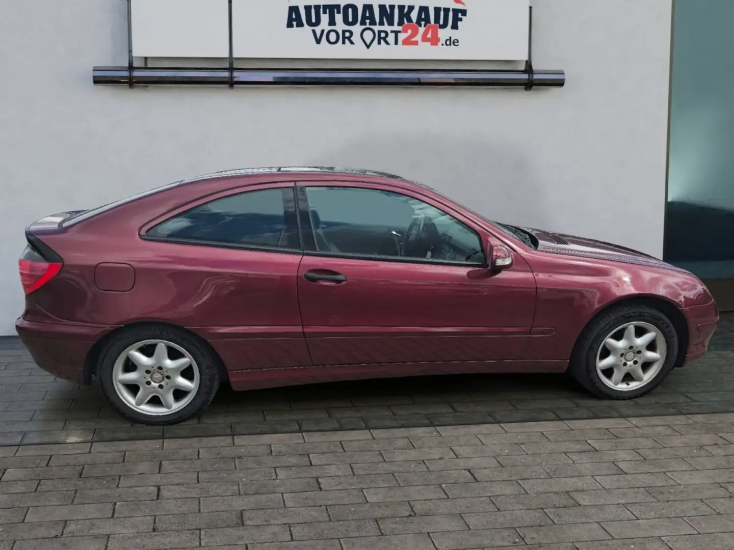 Mercedes-Benz C 180 Sportcoupe Kompressor*TÜV neu*Pano*Leder* Klima Rot - 2