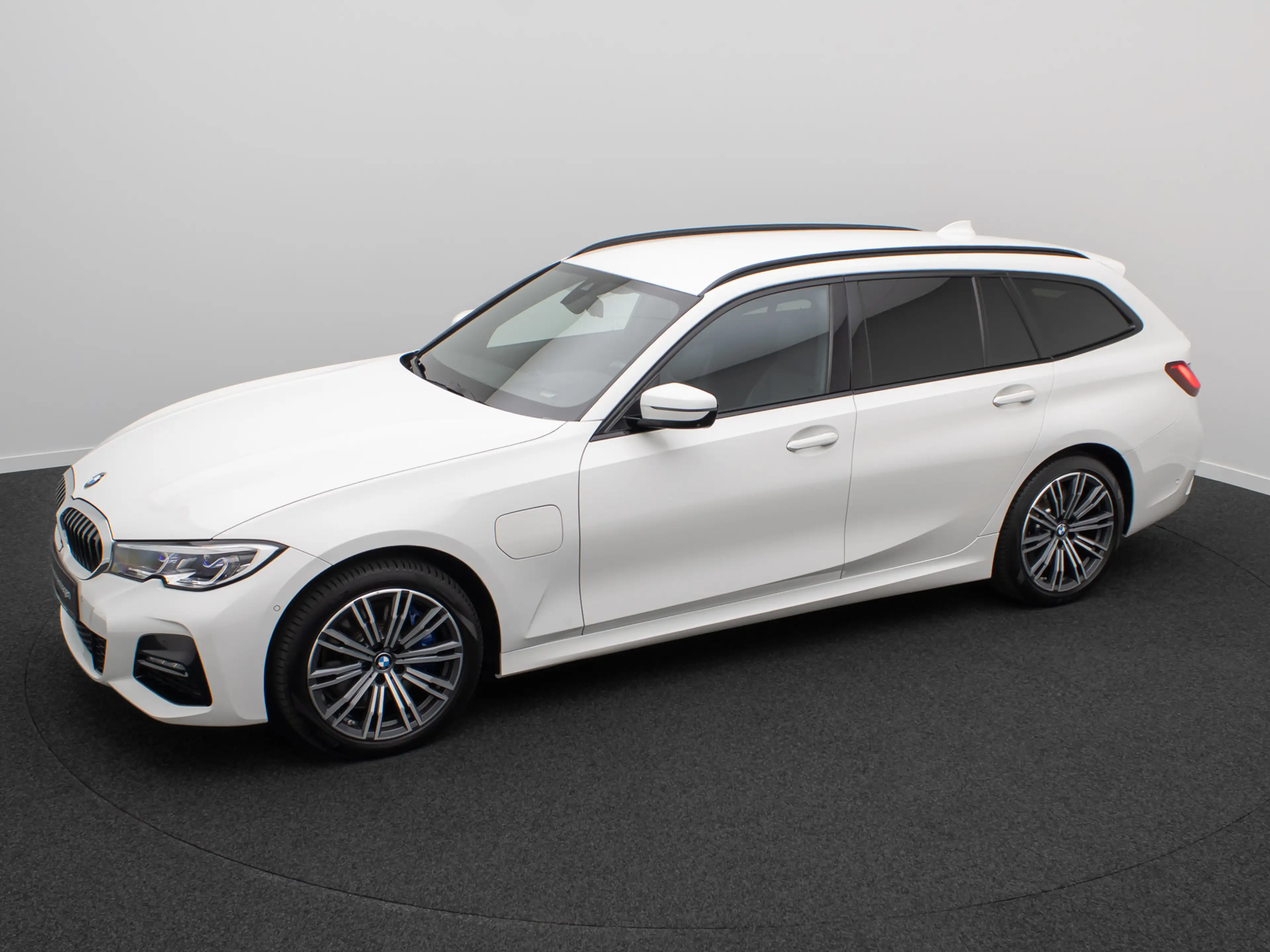 BMW 330 M Sport 360° Alarm HUD DAB Laser H K 18 — photo 12