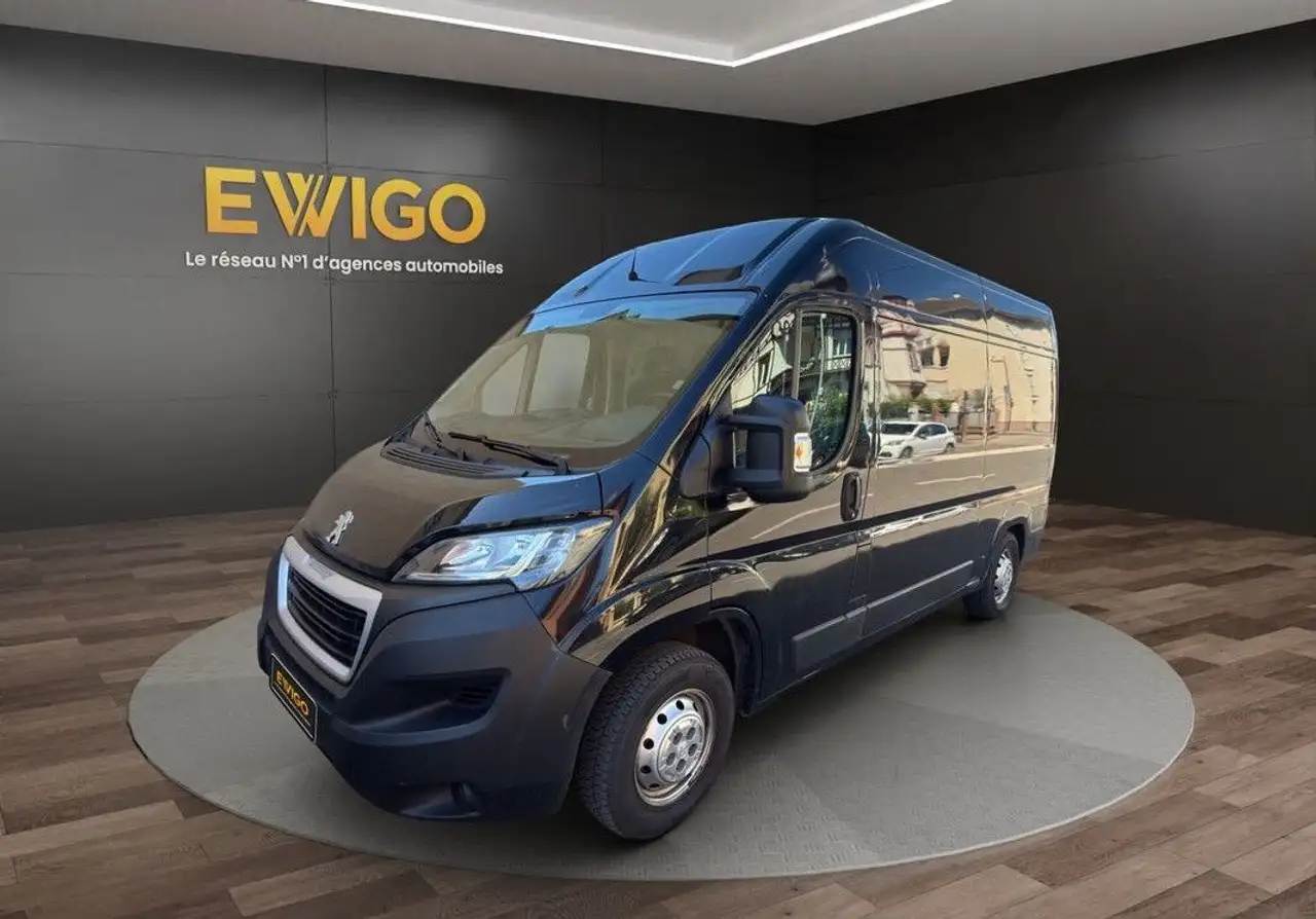 Peugeot Boxer vu fourgon 330 2.2 bluehdi 120 l2h2 gara