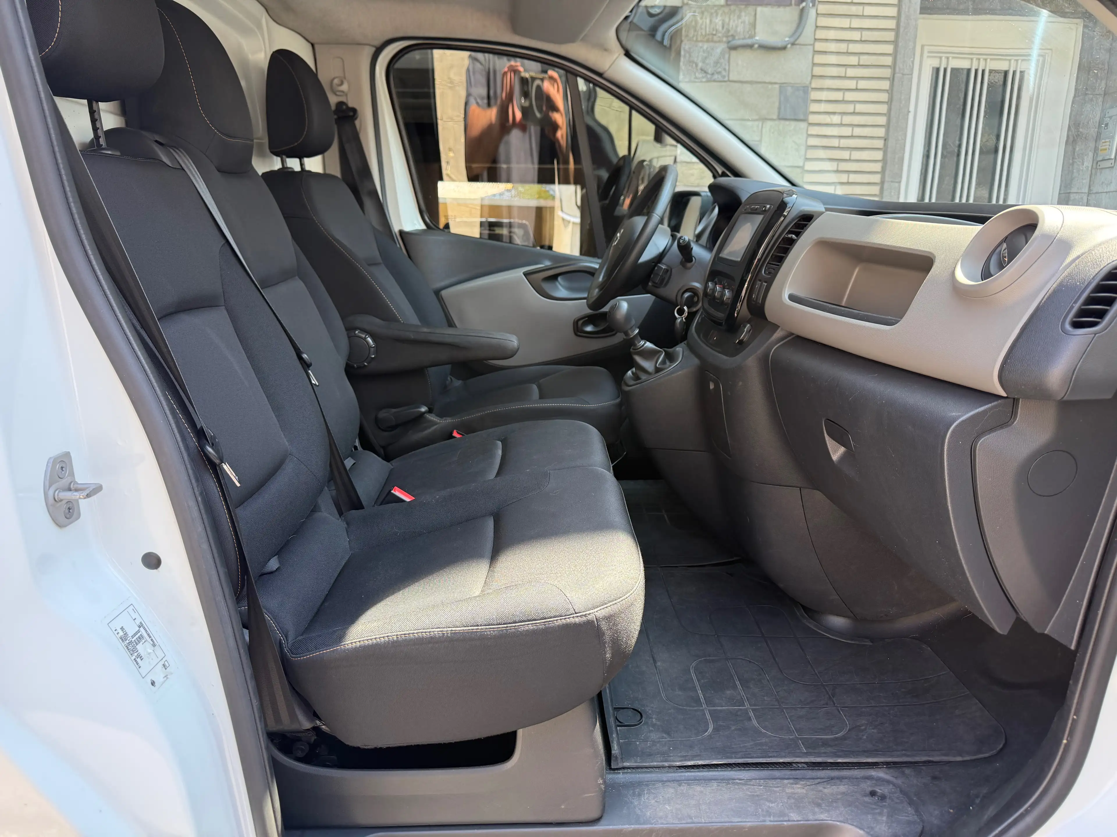 Nissan NV300 1.6 dCi L1H1 Acenta Comfort Crew S/S — photo 15