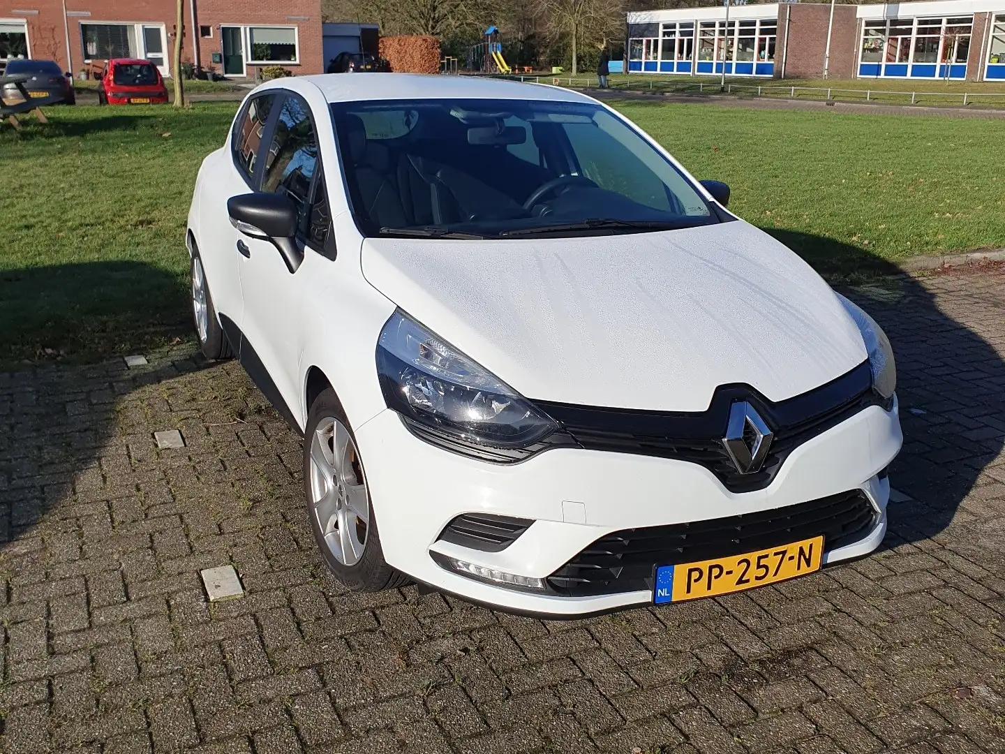 Renault Clio 0.9 TCe Life Wit - 1