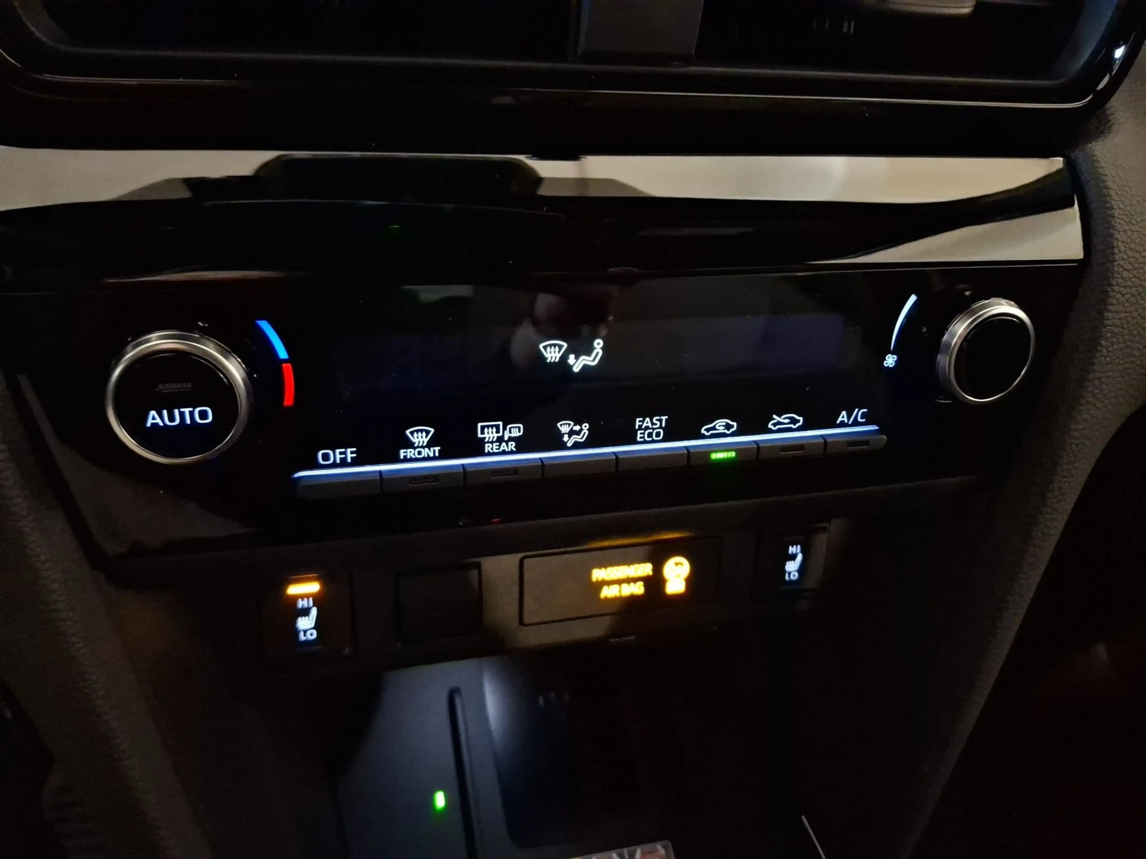 Toyota Yaris Cross 1.5 VVT-i Hybrid Active Drive Aut. — photo 14