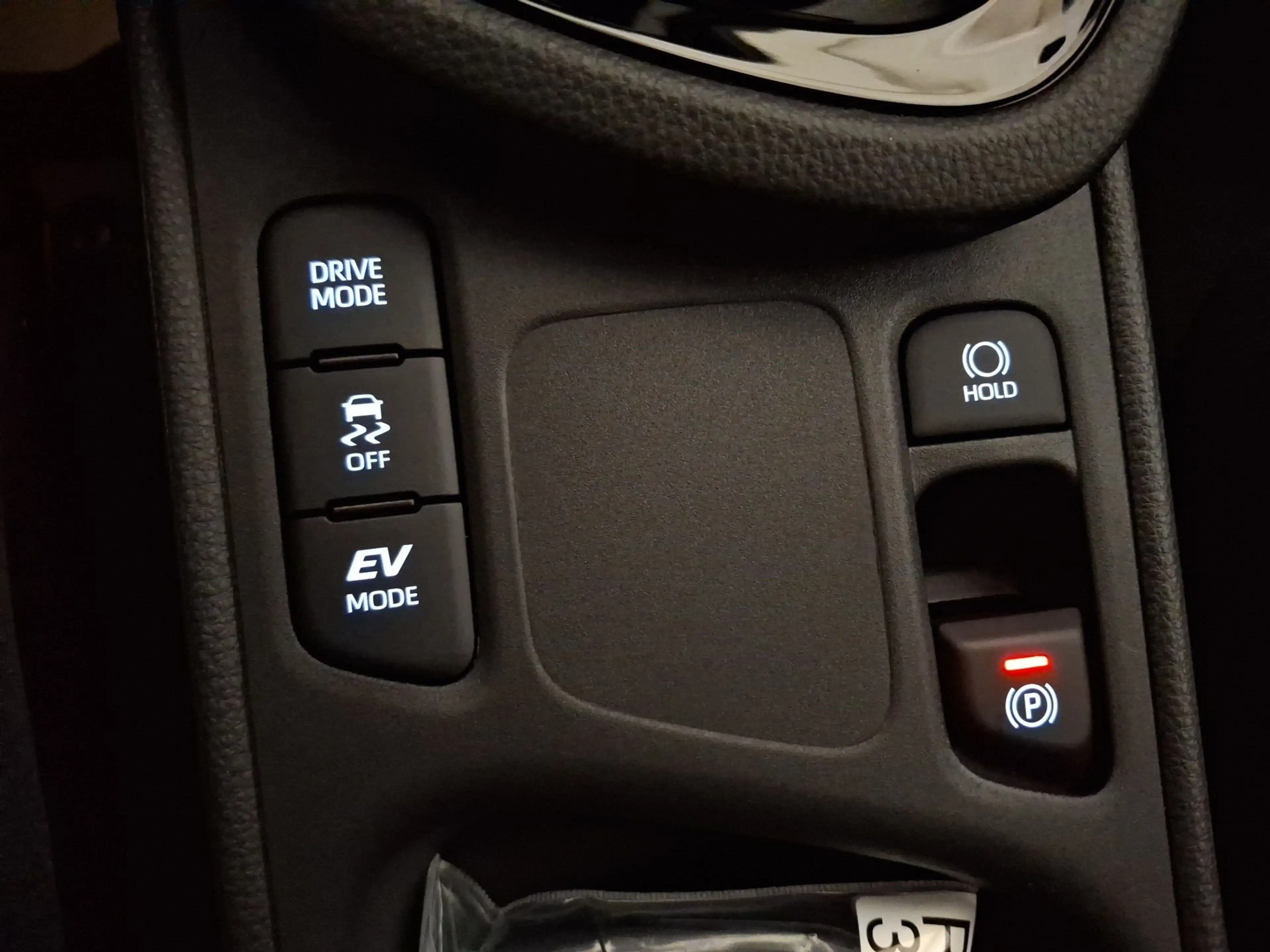 Toyota Yaris Cross 1.5 VVT-i Hybrid Active Drive Aut. — photo 15