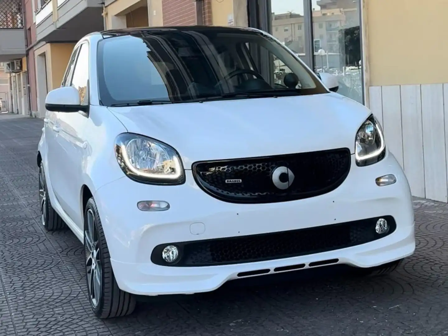 smart brabus BRABUS EXLUSIVE 109CV UFFICIALE (GARANZIA SMART) Bianco - 1