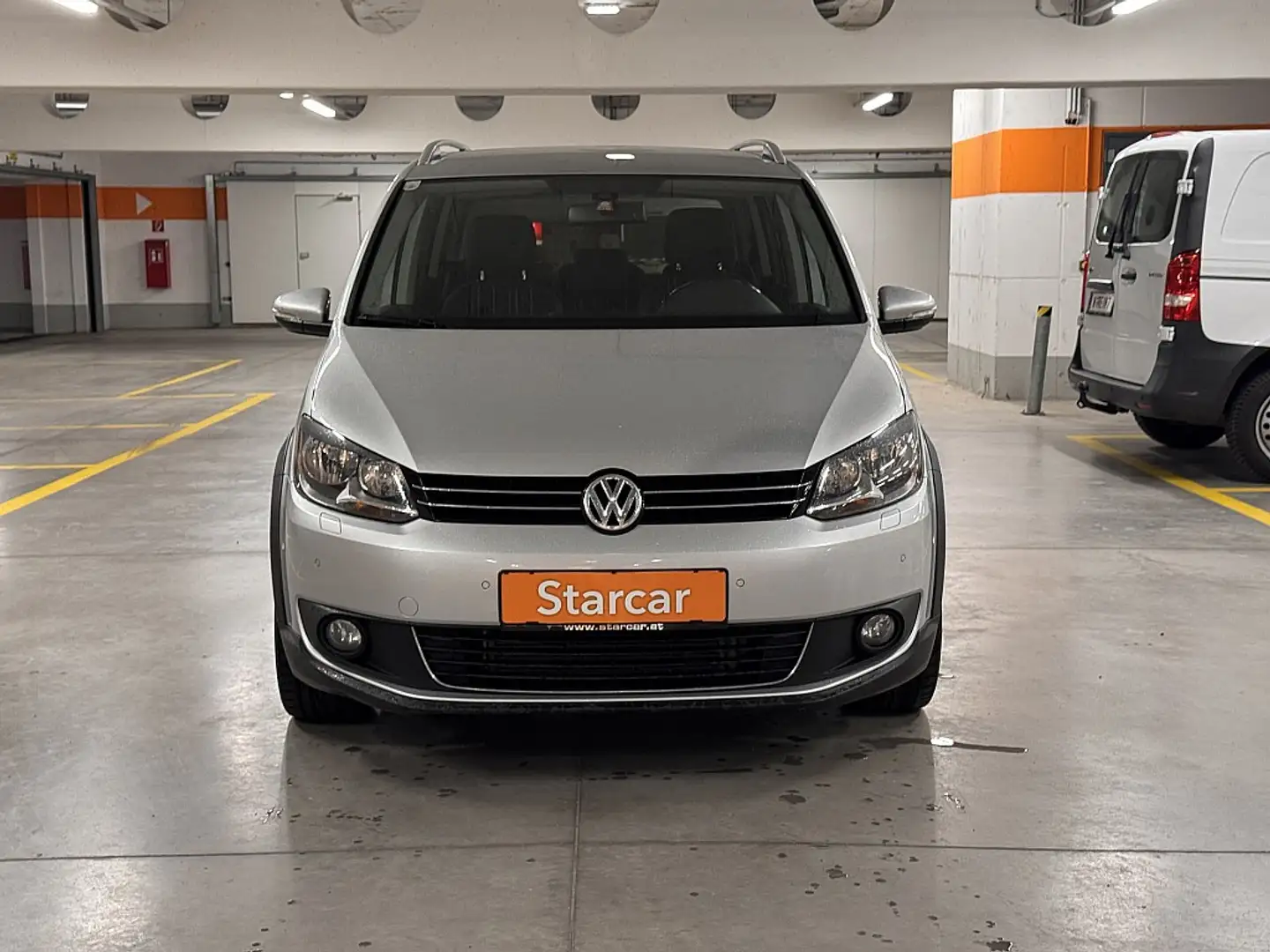 Volkswagen Touran Country 2,0 TDI DPF DSG *AUTOMATIK*NAVI*RÜCKFAH... Grau - 2