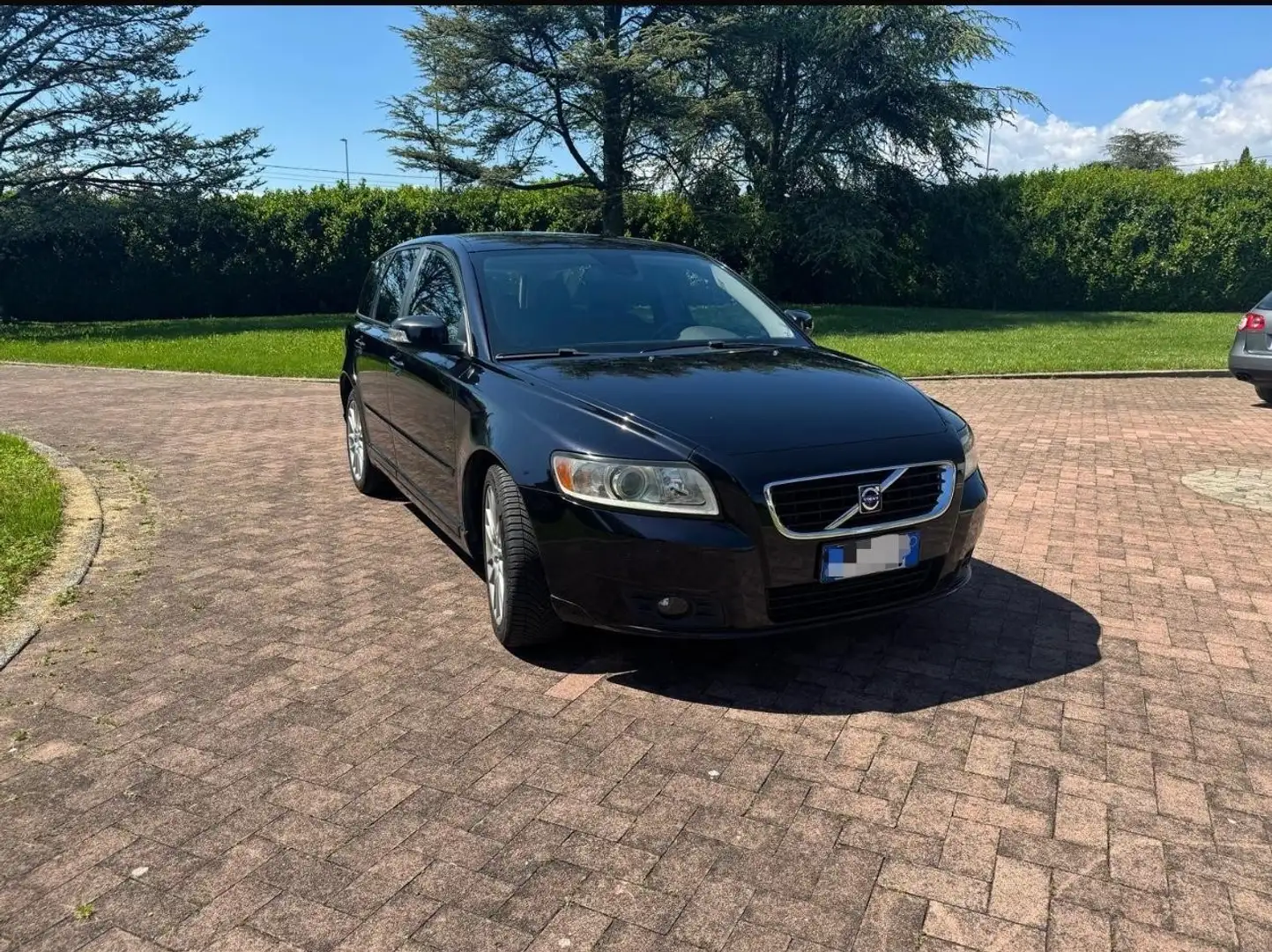 Volvo V50 2.4 d5 R-design - 2