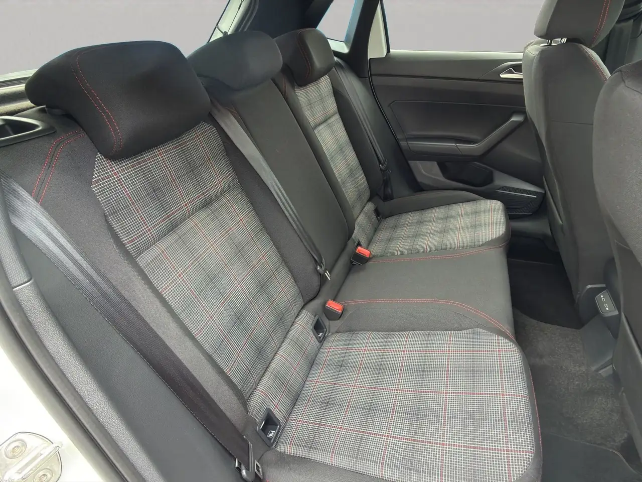 Volkswagen Polo 2.0 TSI DSG MATRIX-LED+ACC+DIG. COCKPIT, миниатюра 15