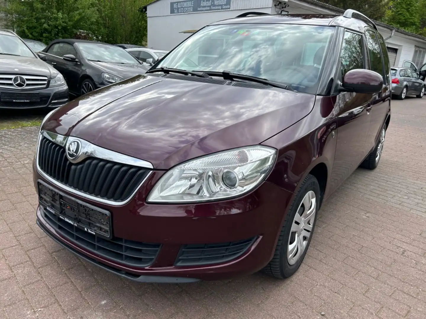 Skoda Roomster Ambition Plus Edition *1.Hand*Klima*SHZ Rood - 1