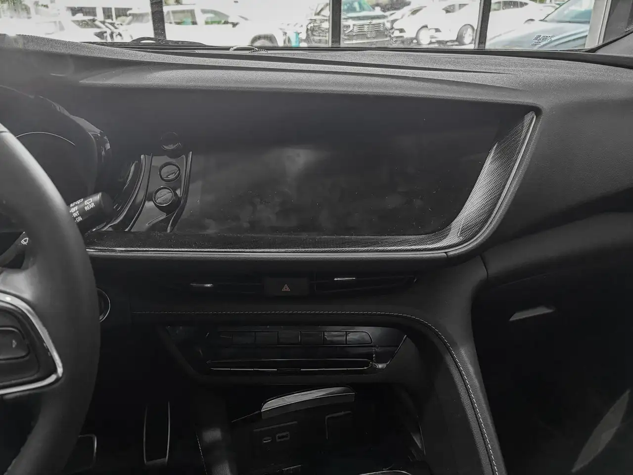 Buick Envision photo Buick Envision