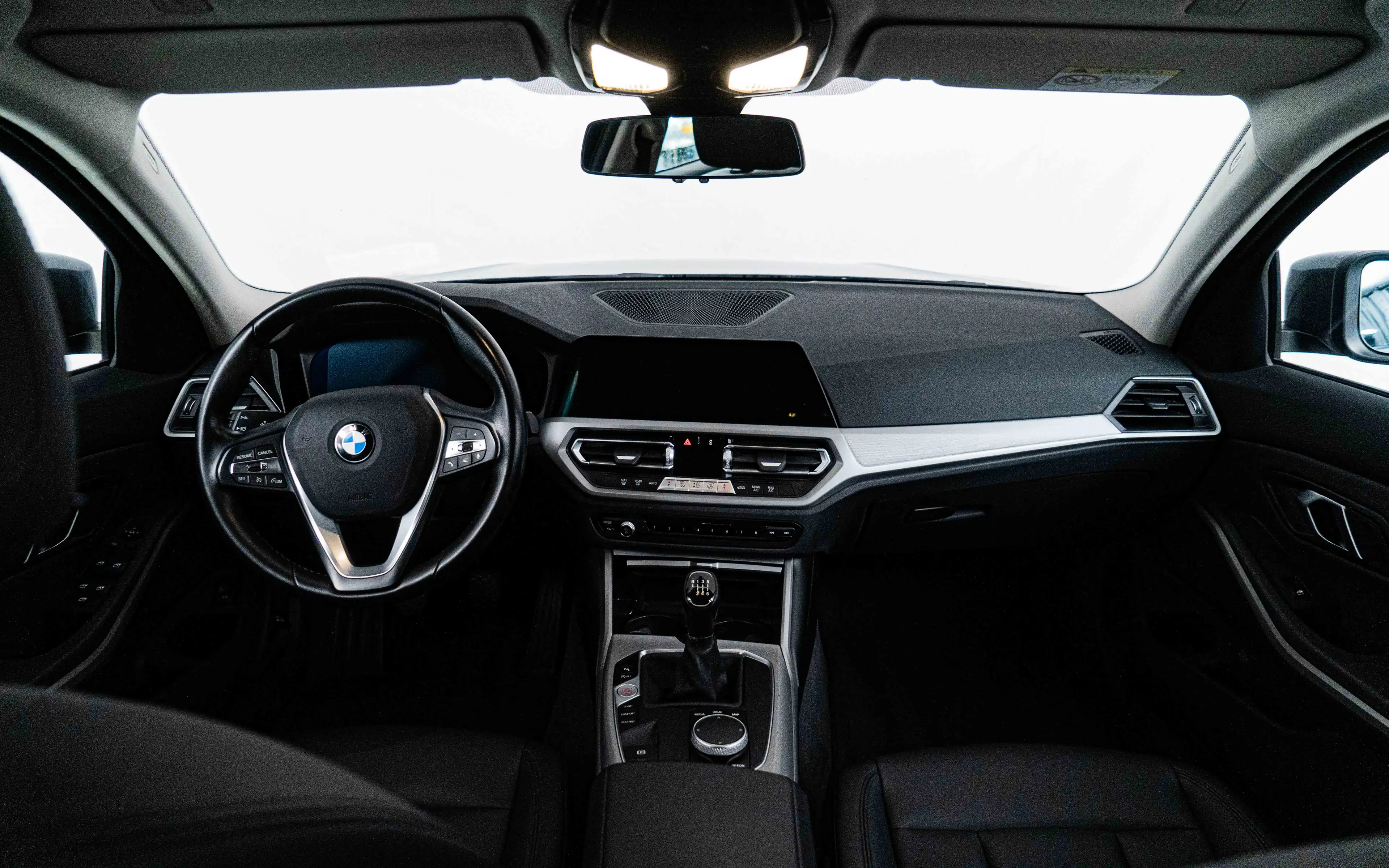 BMW 316 Touring 316d Incl. LED - Navi - Carplay - Attelage — photo 12