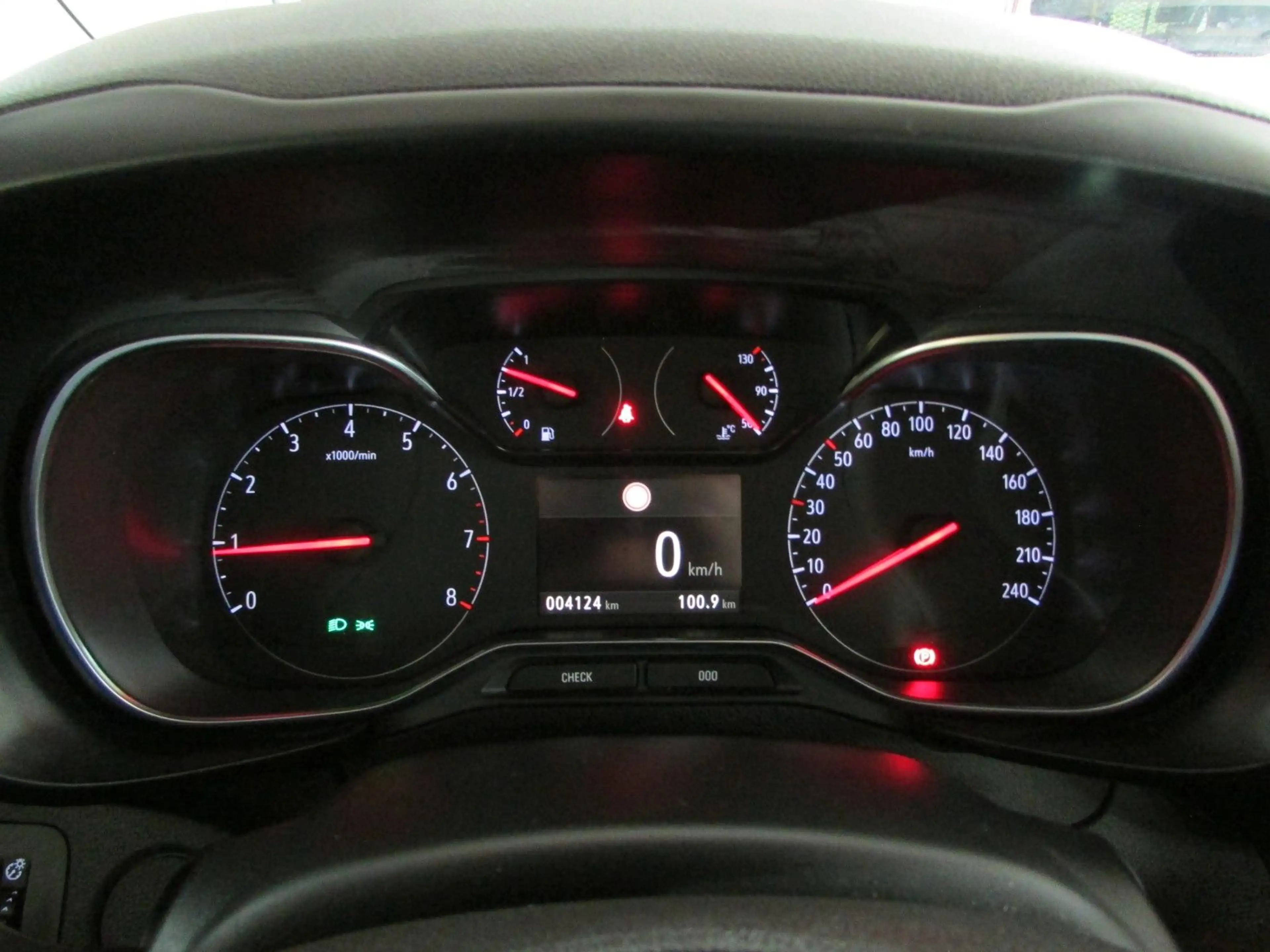 Opel Combo Life el.Rollstuhlrampe-Behindertengerecht — photo 25