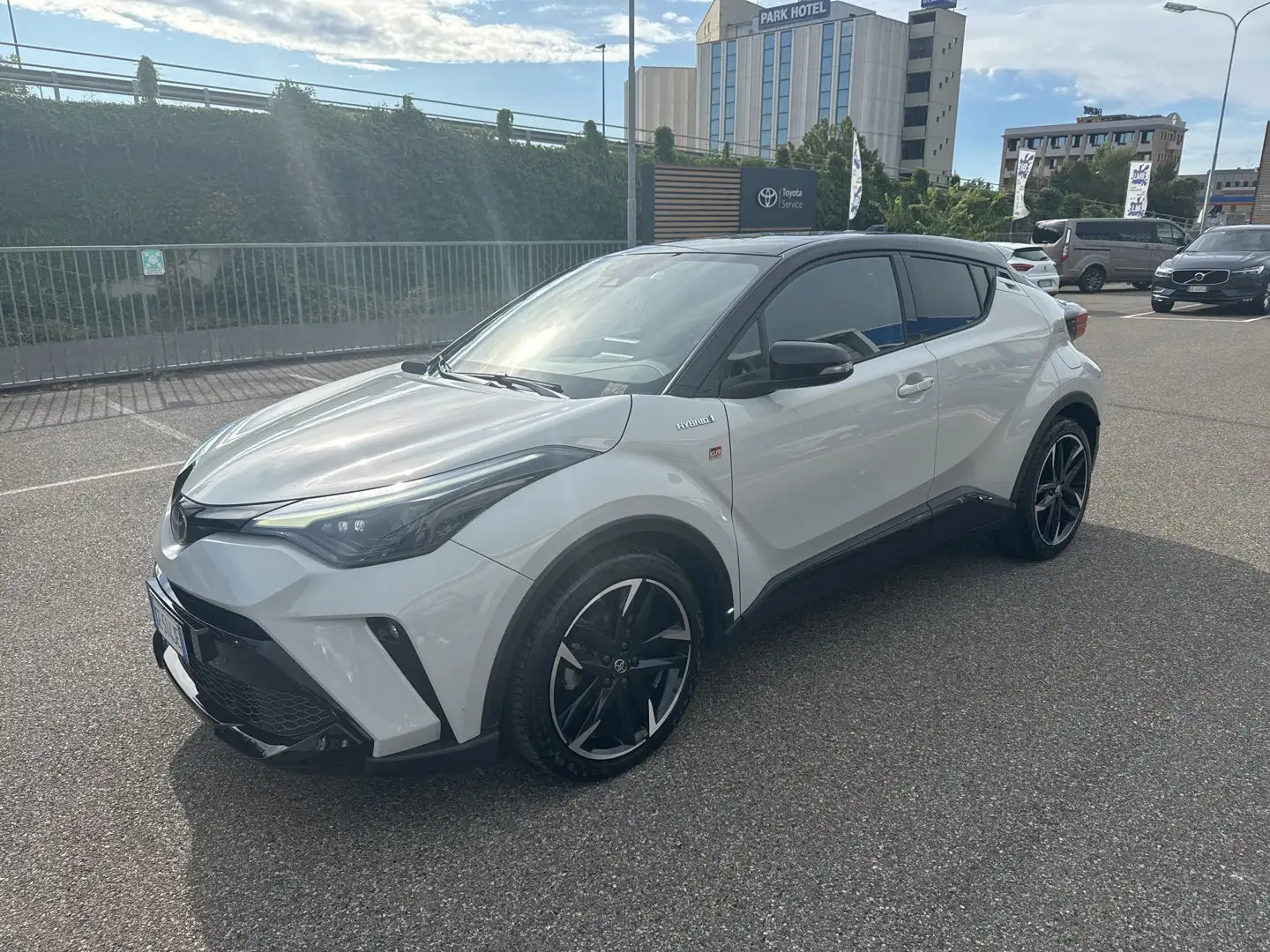 Toyota C-HR C-HR 2.0 Hybrid E-CVT GR Sport - 1