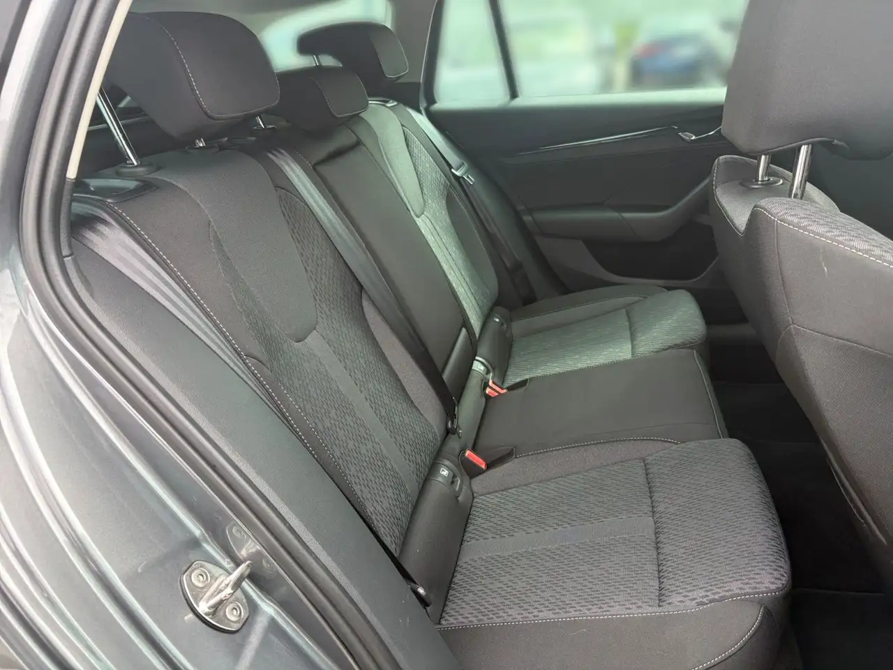 Skoda Octavia Combi Ambition 2.0 TDI, LED/2xPDC/ACC/NA, миниатюра 9