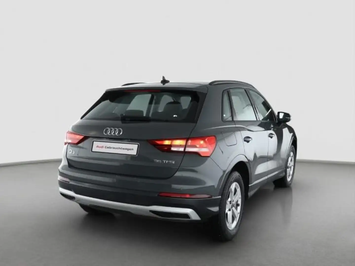 Audi Q3 35 TFSI Adv. S tronic *NAV+*ACC*AHK*SHZ* Grau - 2