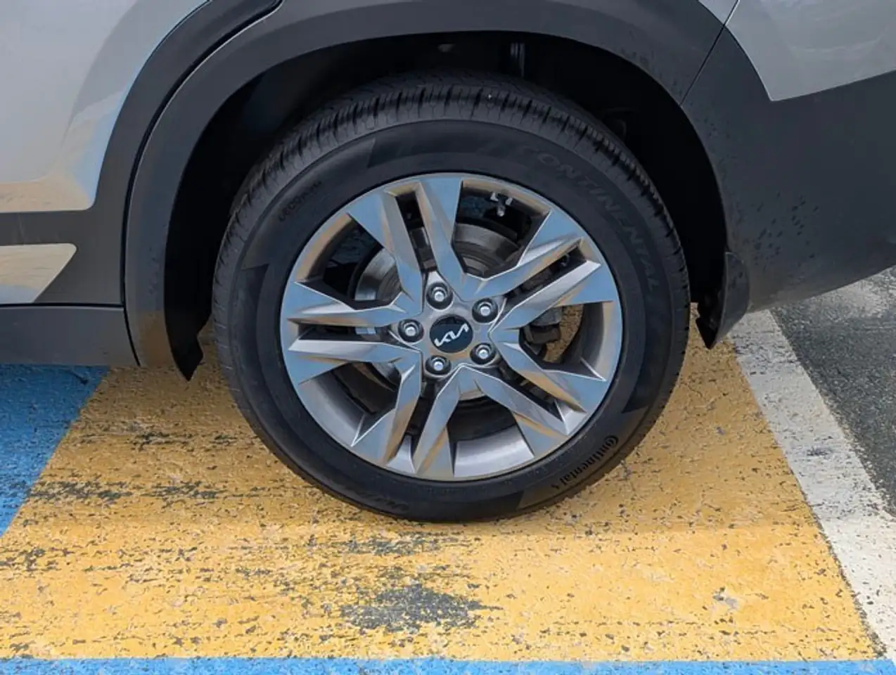Kia Seltos снимка Kia Seltos