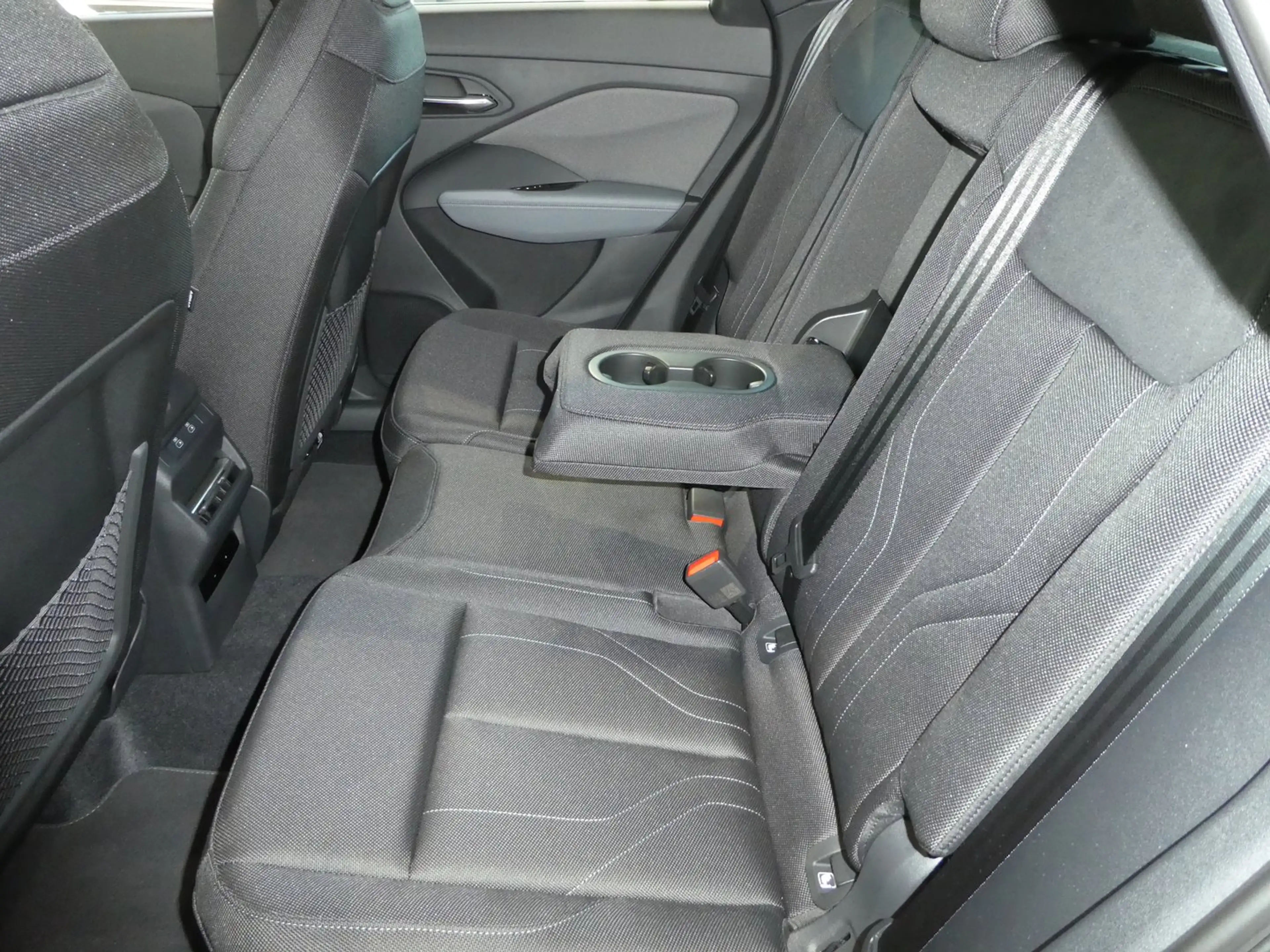 Audi Q3 TFSI 110 kW  intense — photo 10