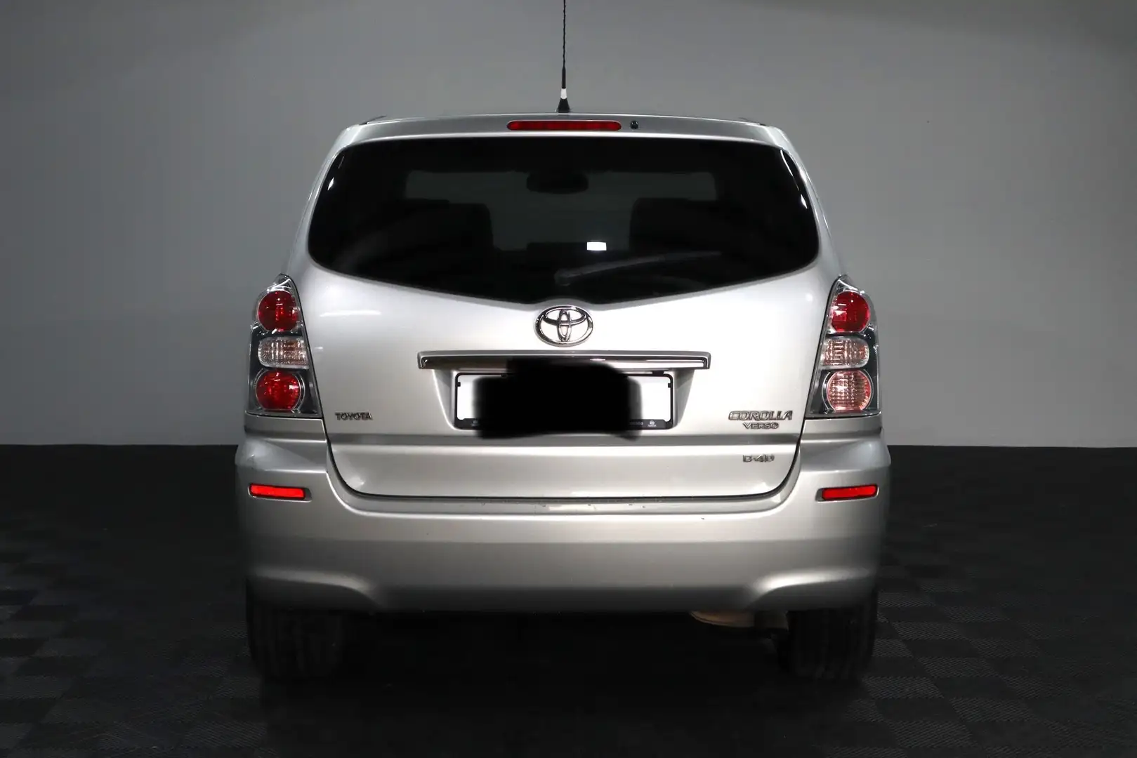 Toyota Corolla Verso 2.2 D-CAT DPF Executive - 1