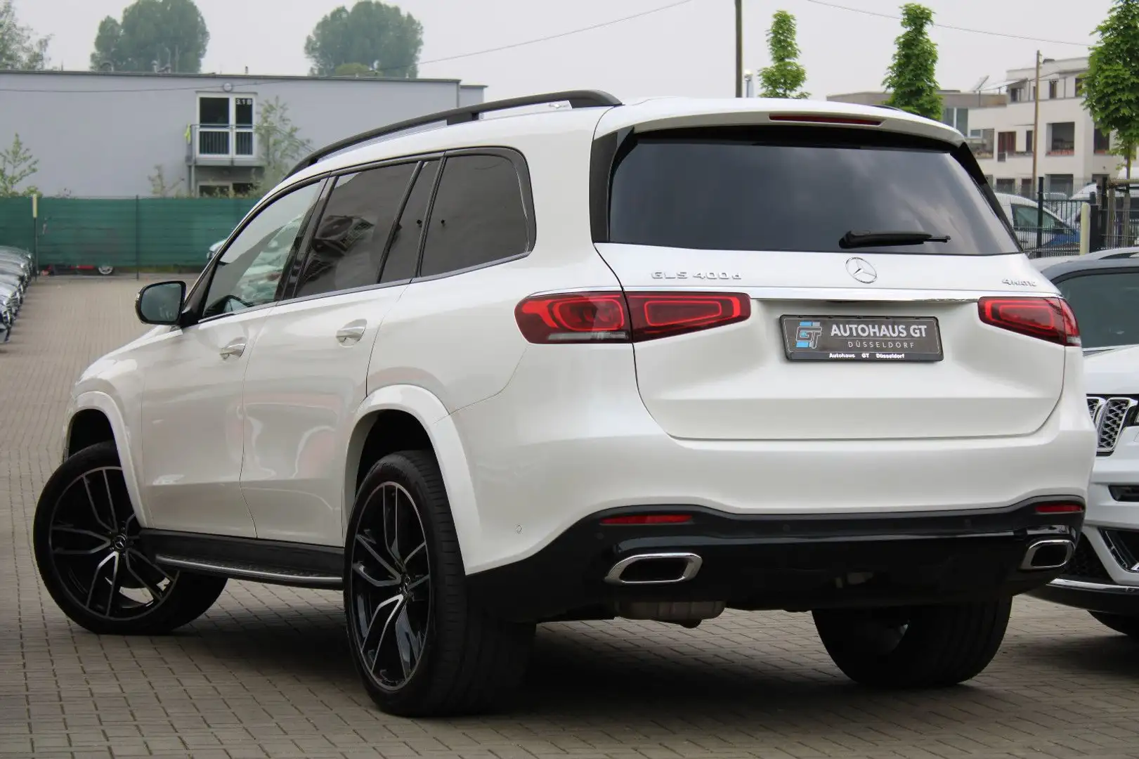 Mercedes-Benz GLS 400 d 4M/Night/Pano/Standhz/ACC/HuD/360°K/AHK Белый - 2