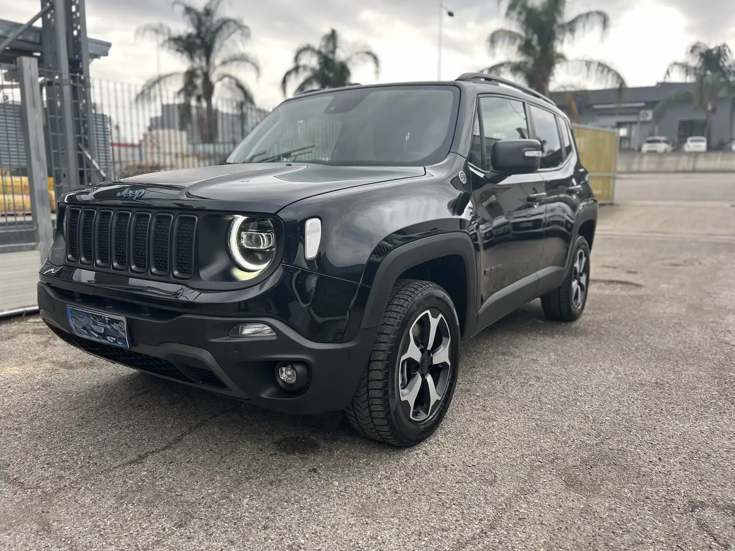 Jeep Renegade Renegade 2019 1.3 t4 phev Trailhawk 4xe at6 Negro - 1