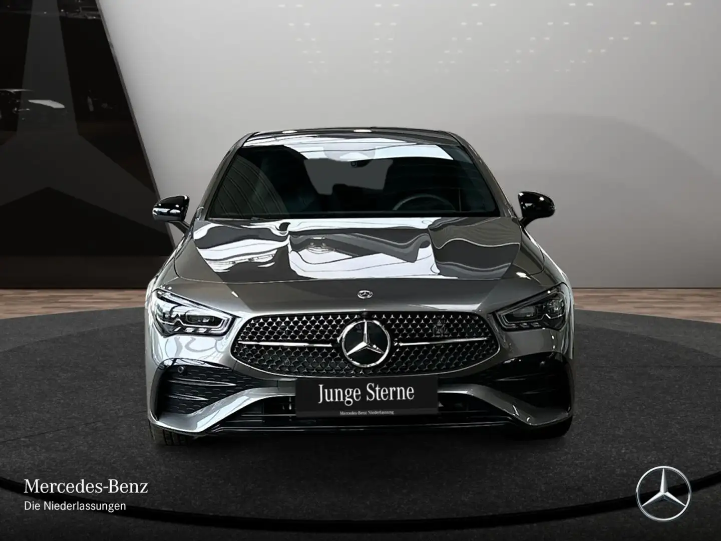Mercedes-Benz CLA 200 AMG+NIGHT+MULTIBEAM+KAMERA+KEYLESS+7G Grau - 2