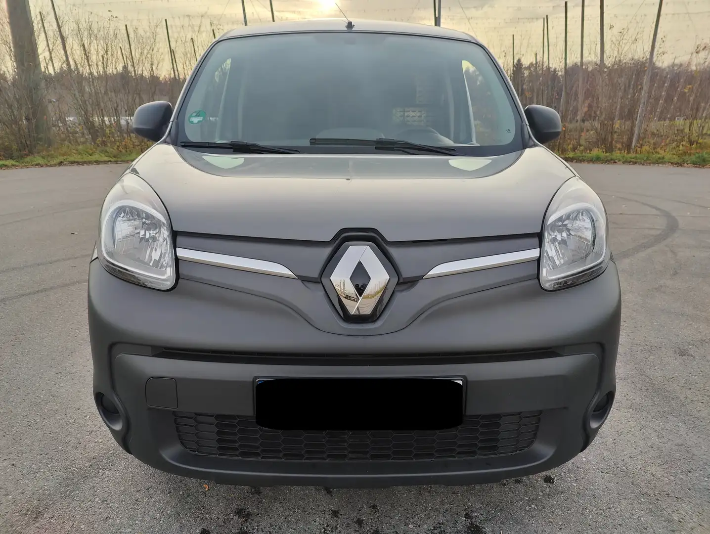 Renault Kangoo Z.E. 33 Maxi 2-Sitzer / NAVI / KAMERA / REGALE Gris - 2