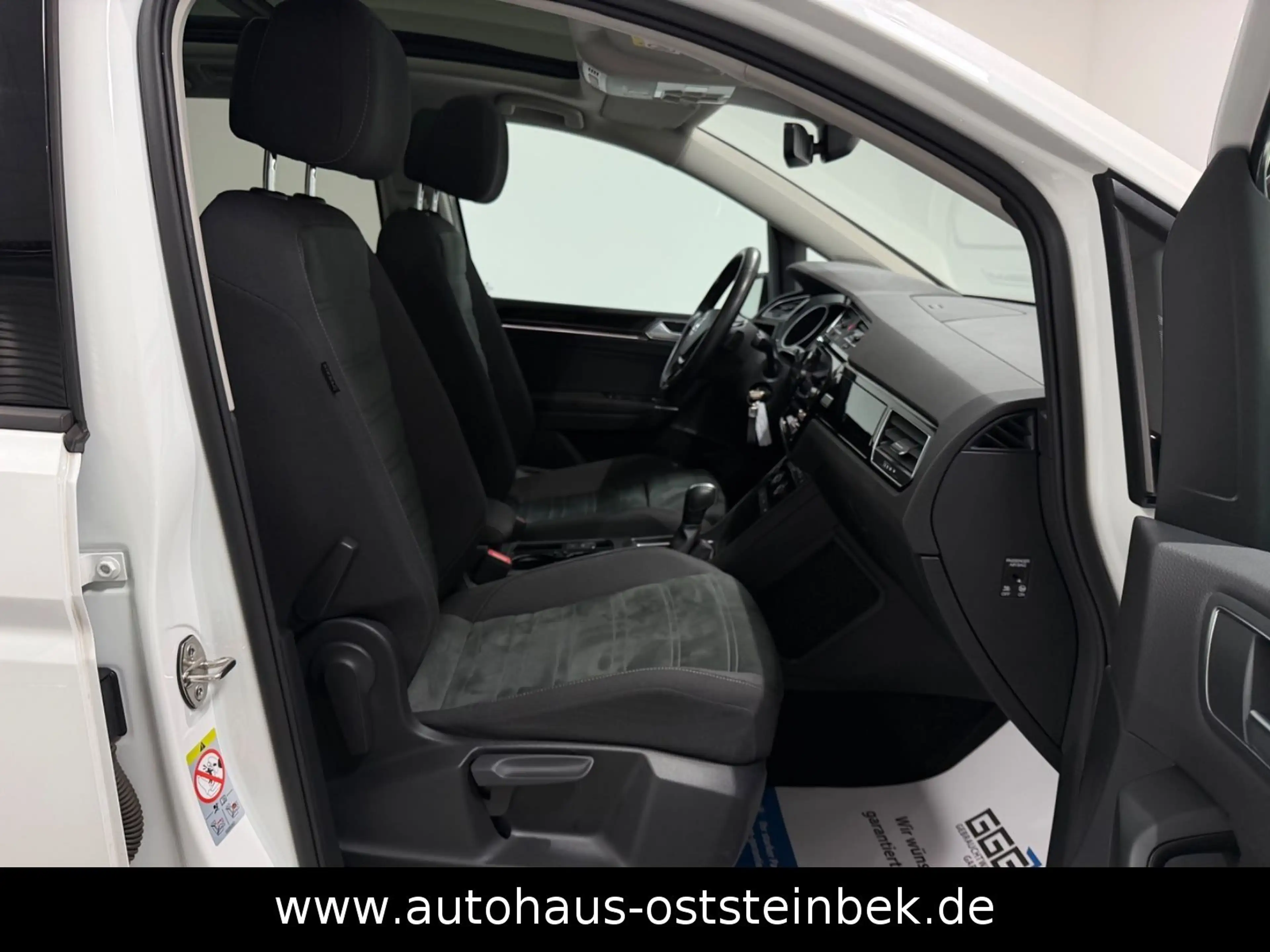 Volkswagen Touran 2.0 TDI HIGHLINE/R-LINE/PANO/LED/7-SITZER — photo 12