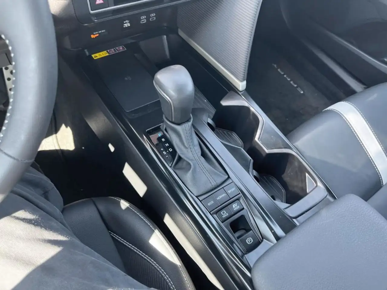 Toyota Camry снимка Toyota Camry