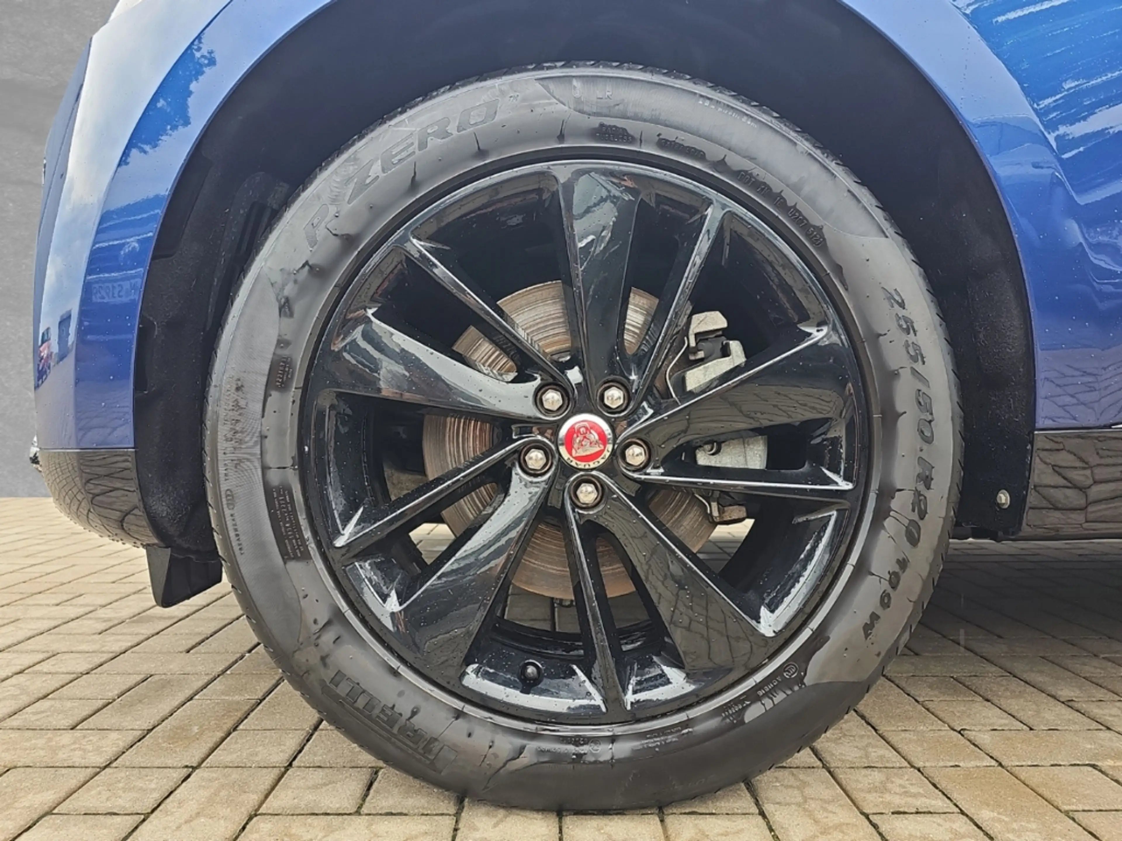 Jaguar F-Pace D200 AWD SE — photo 10