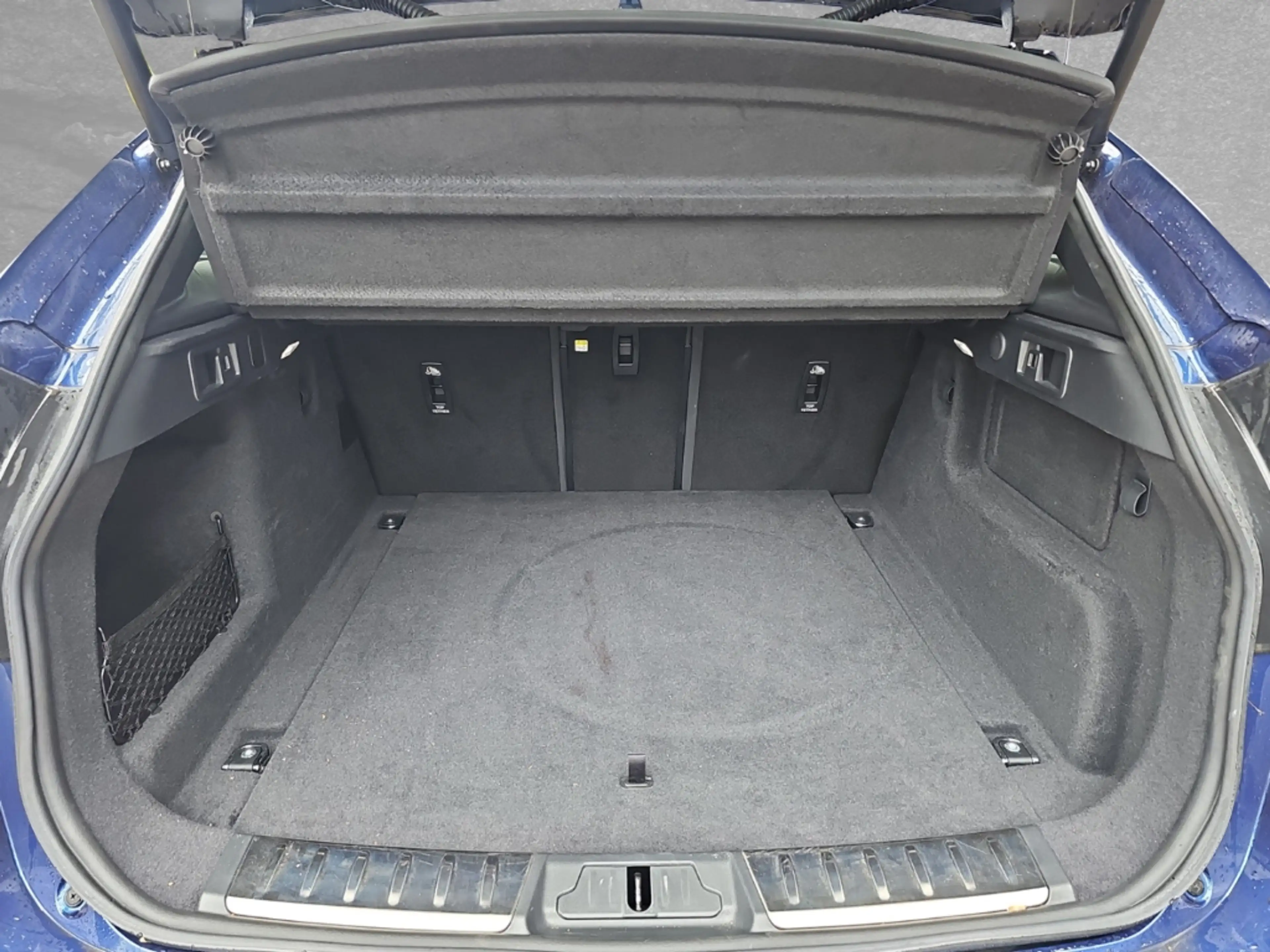 Jaguar F-Pace D200 AWD SE — photo 13