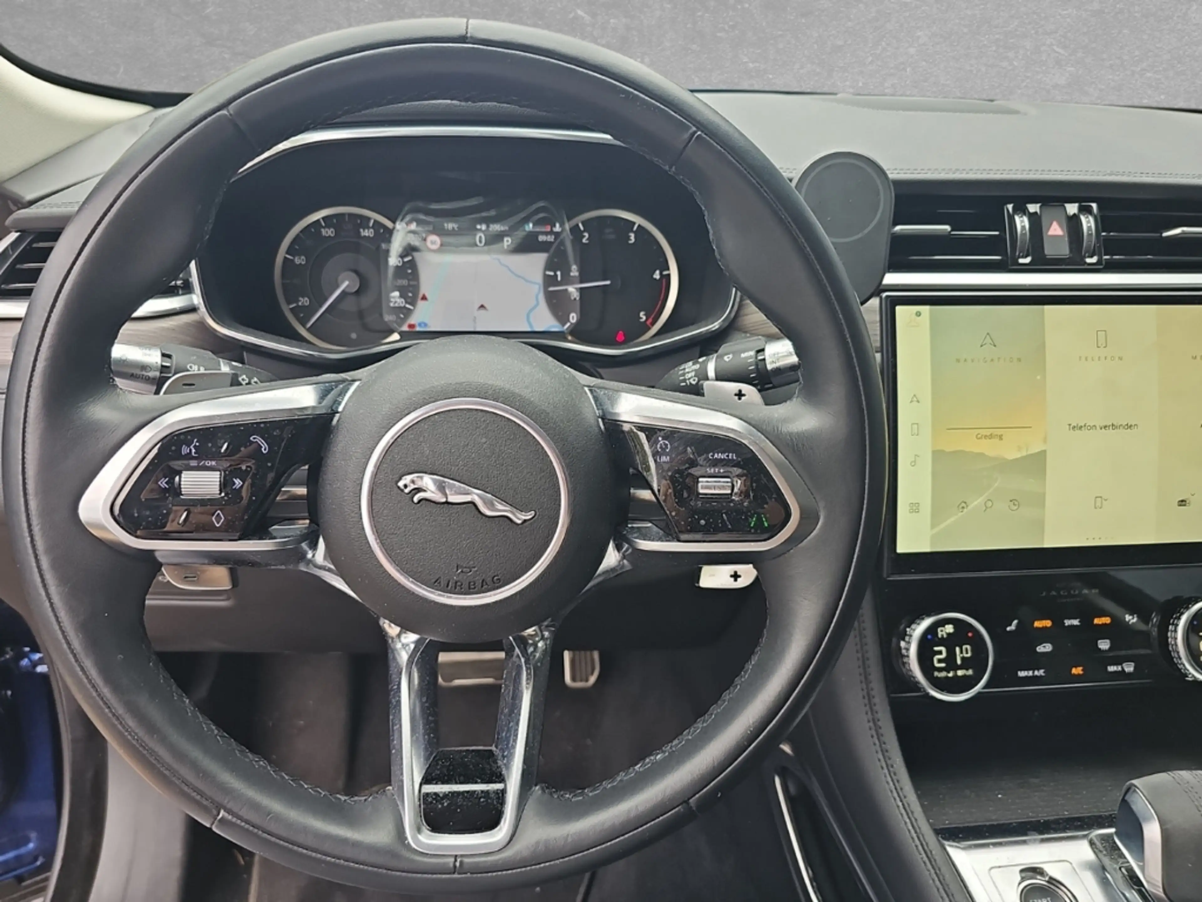 Jaguar F-Pace D200 AWD SE — photo 12