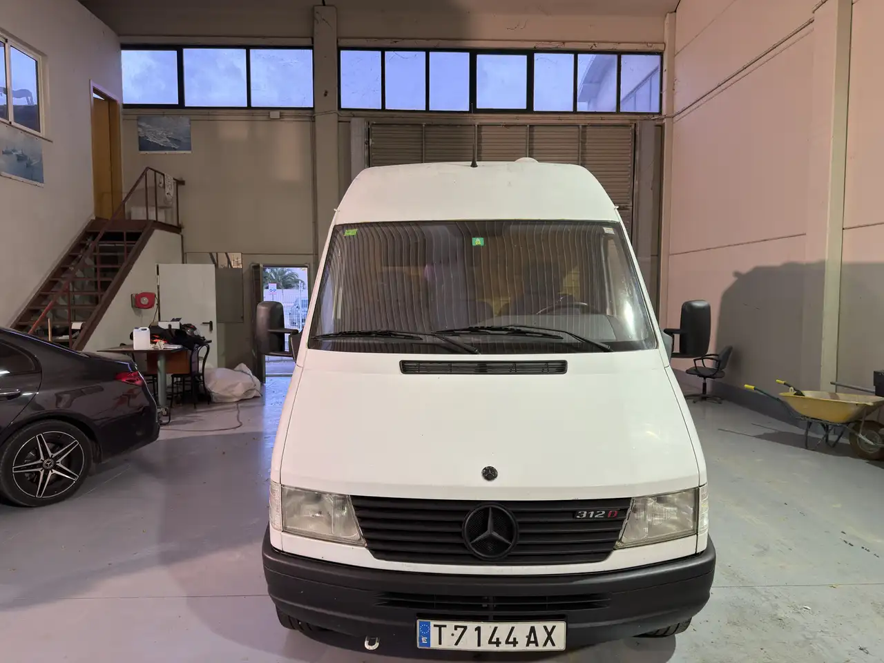 Mercedes-Benz Sprinter Furgón 312 D 4025mm T. Elevado, foto 2