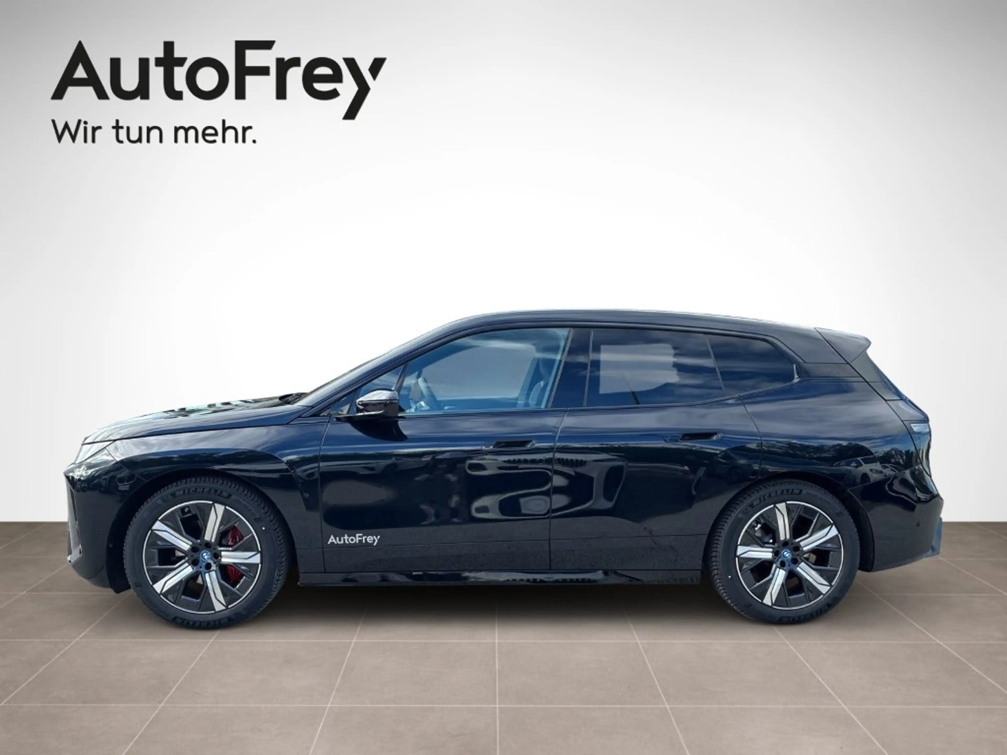 BMW iX xDrive45 — photo 5