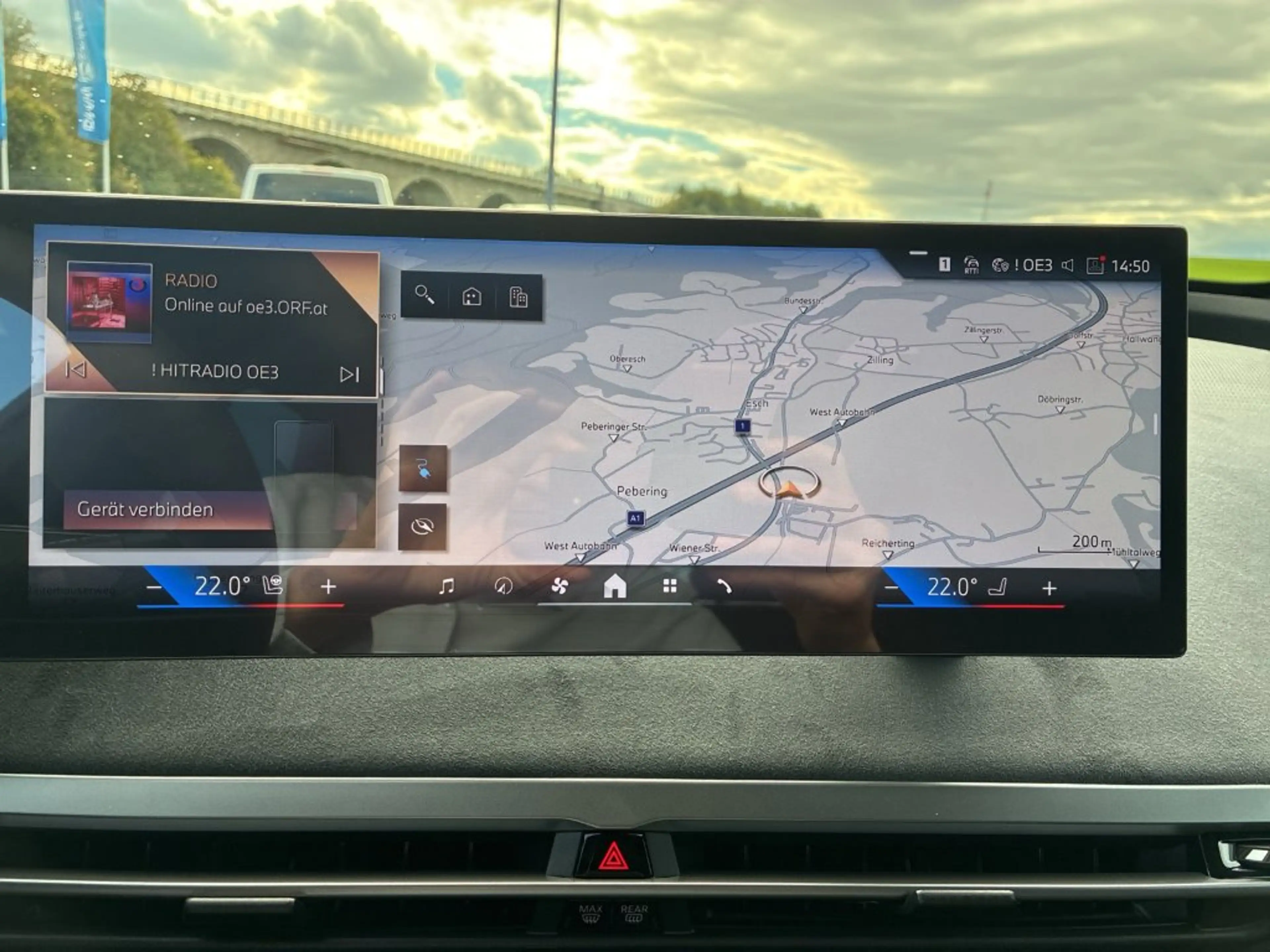 BMW iX xDrive45 — photo 8
