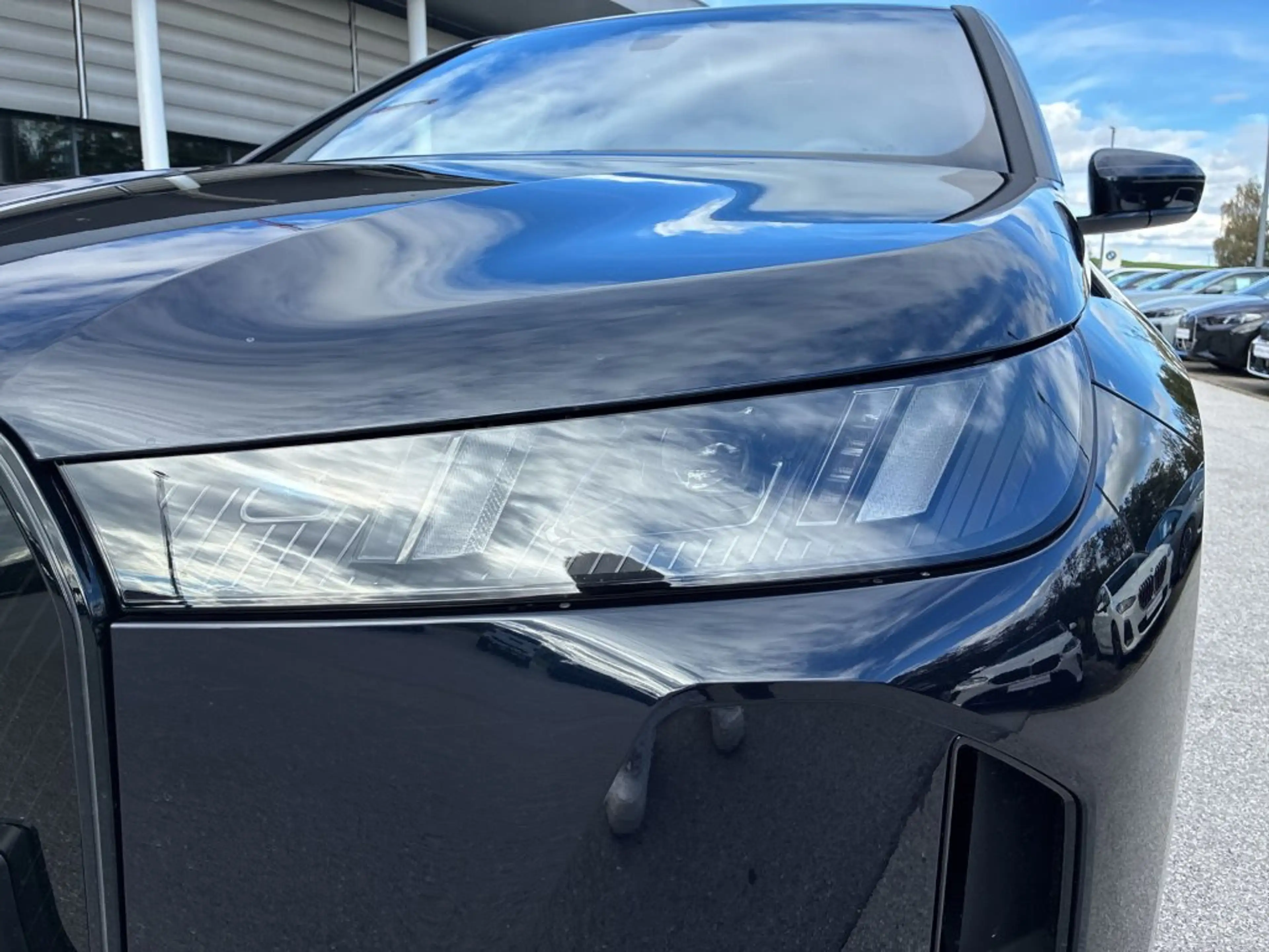 BMW iX xDrive45 — photo 12