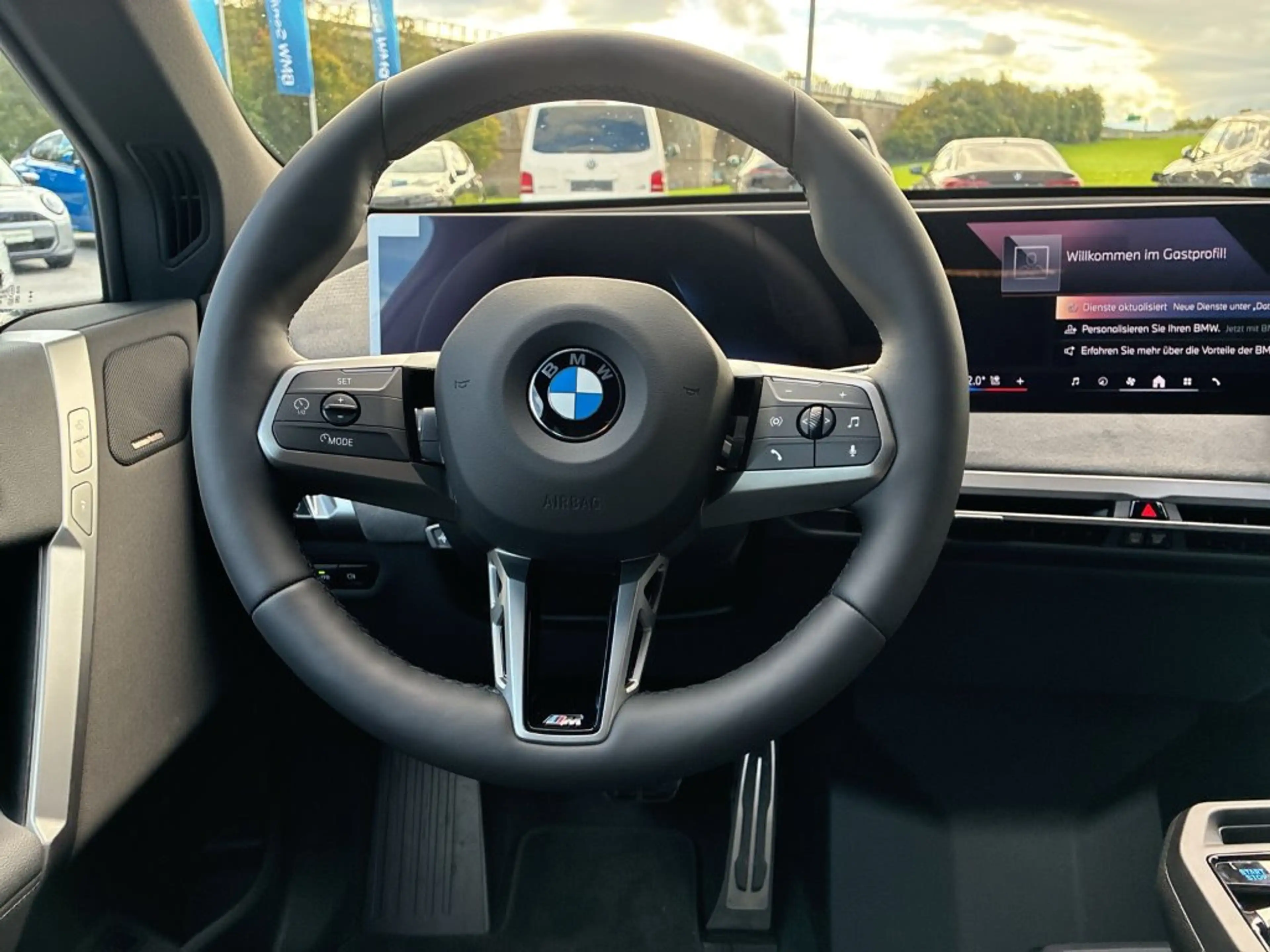 BMW iX xDrive45 — photo 7