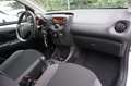 Toyota Aygo 1.0 VVT-i x-fun / Dealer onderhouden / Airco / NAP Wit - thumbnail 16