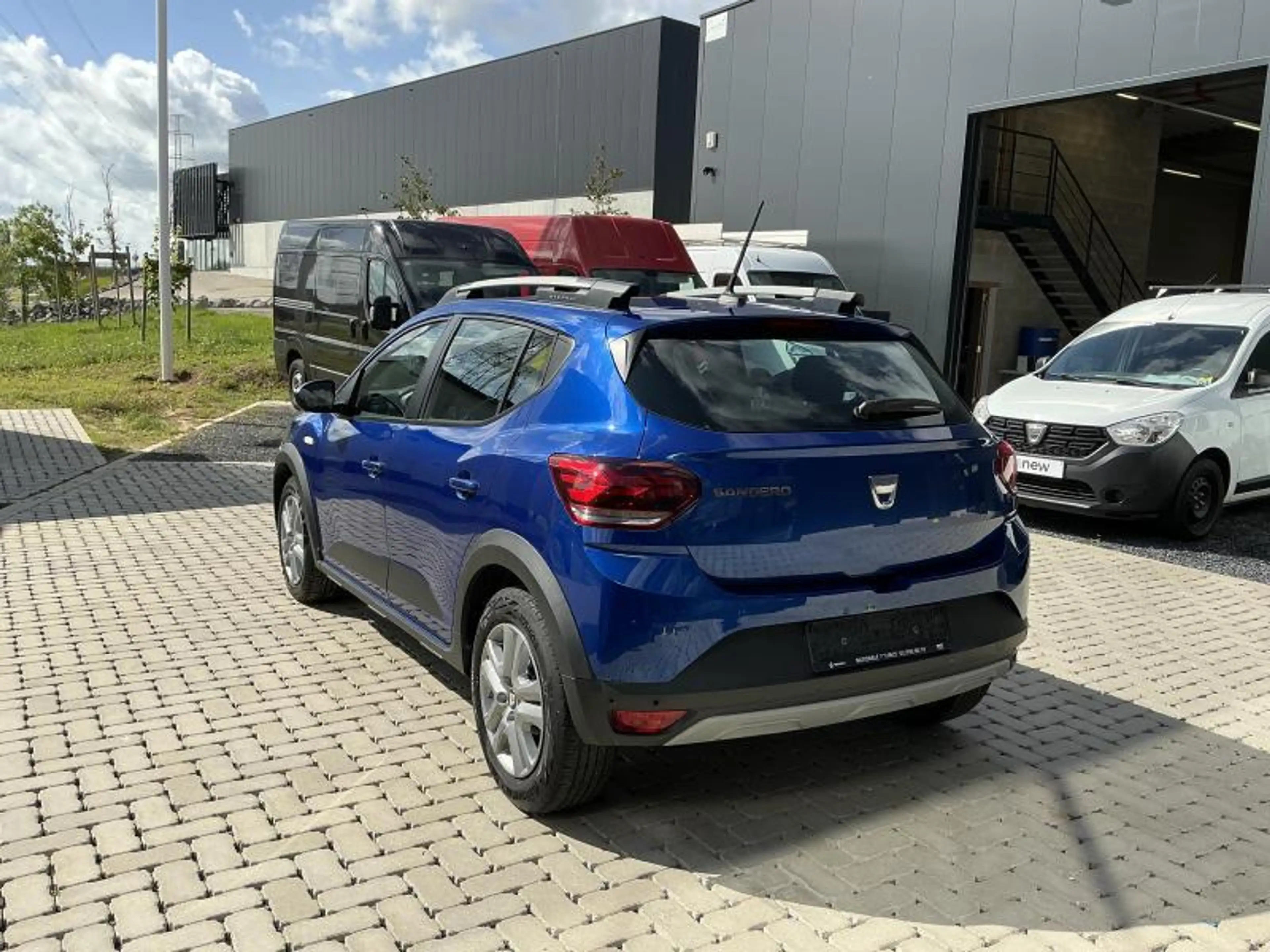 Dacia Sandero STEPWAY + TCE 90 — photo 8