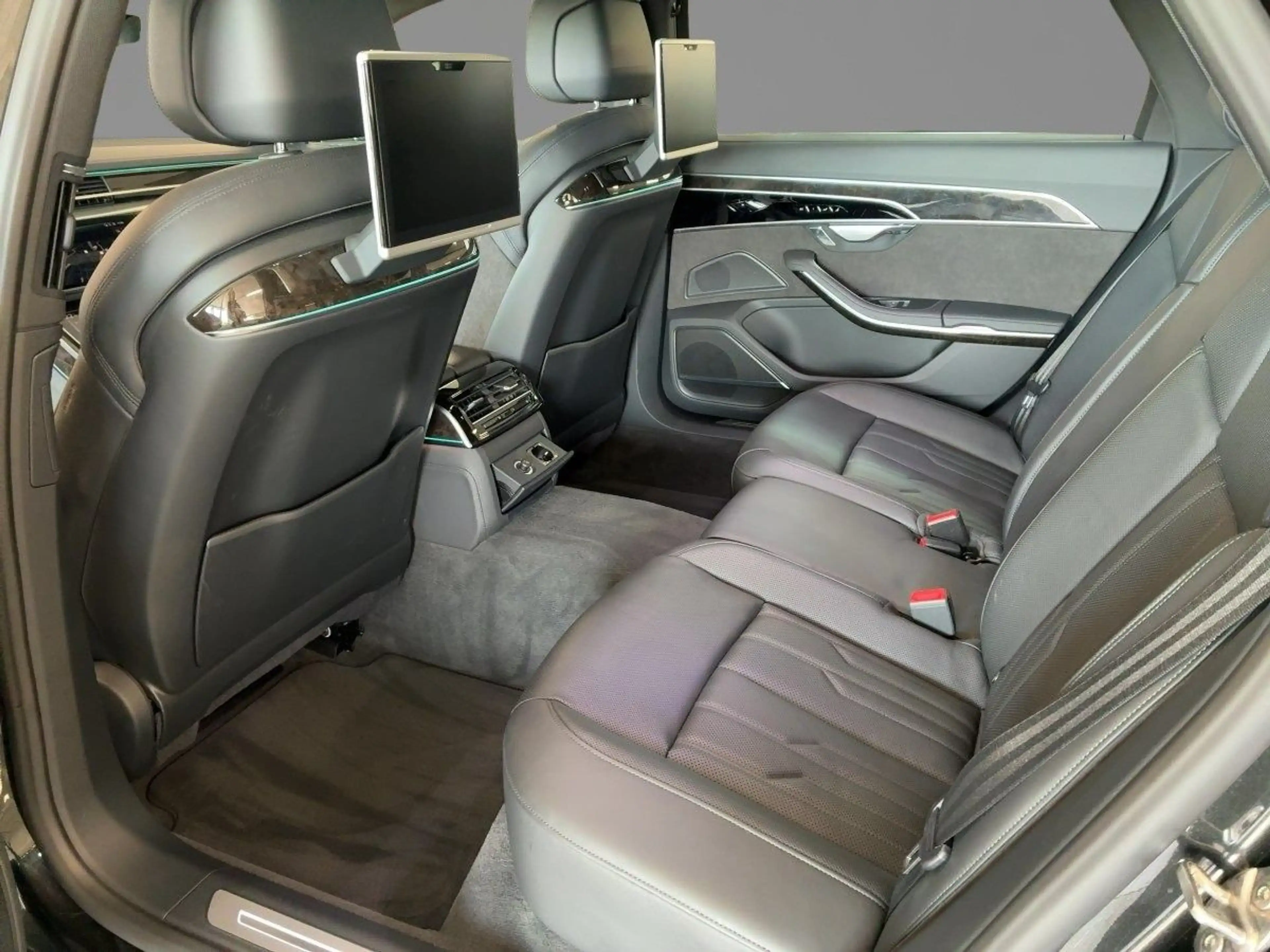 Audi A8 Lang 55 TFSI quattro tiptronic VirtualCockpit — photo 9