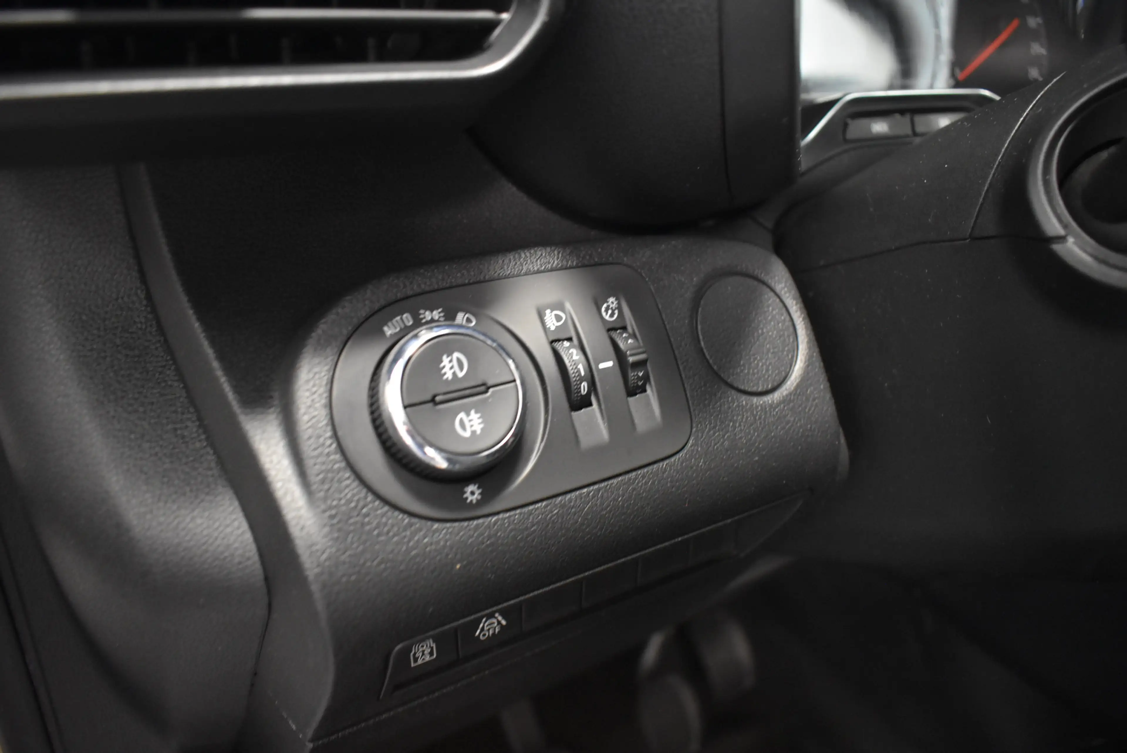 Opel Combo Life Edit XL 5-Sitze Navi Kamera Temp AHK — photo 12