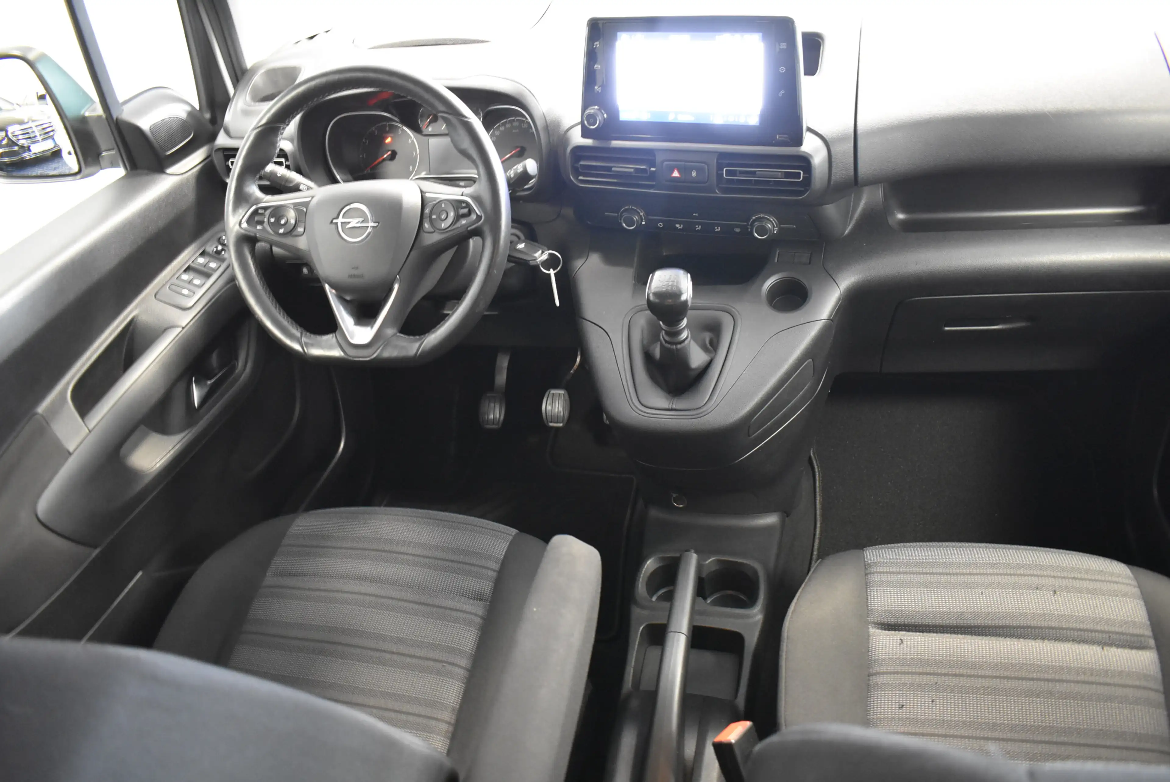 Opel Combo Life Edit XL 5-Sitze Navi Kamera Temp AHK — photo 5
