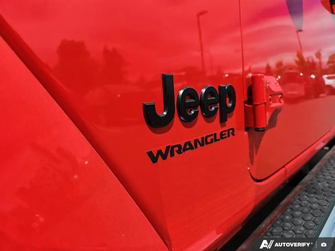 Jeep Wrangler снимка Jeep Wrangler