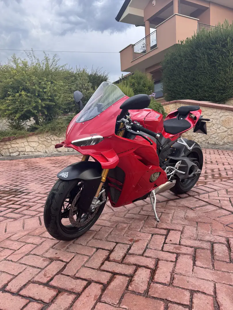 Ducati Panigale V4 S - 2