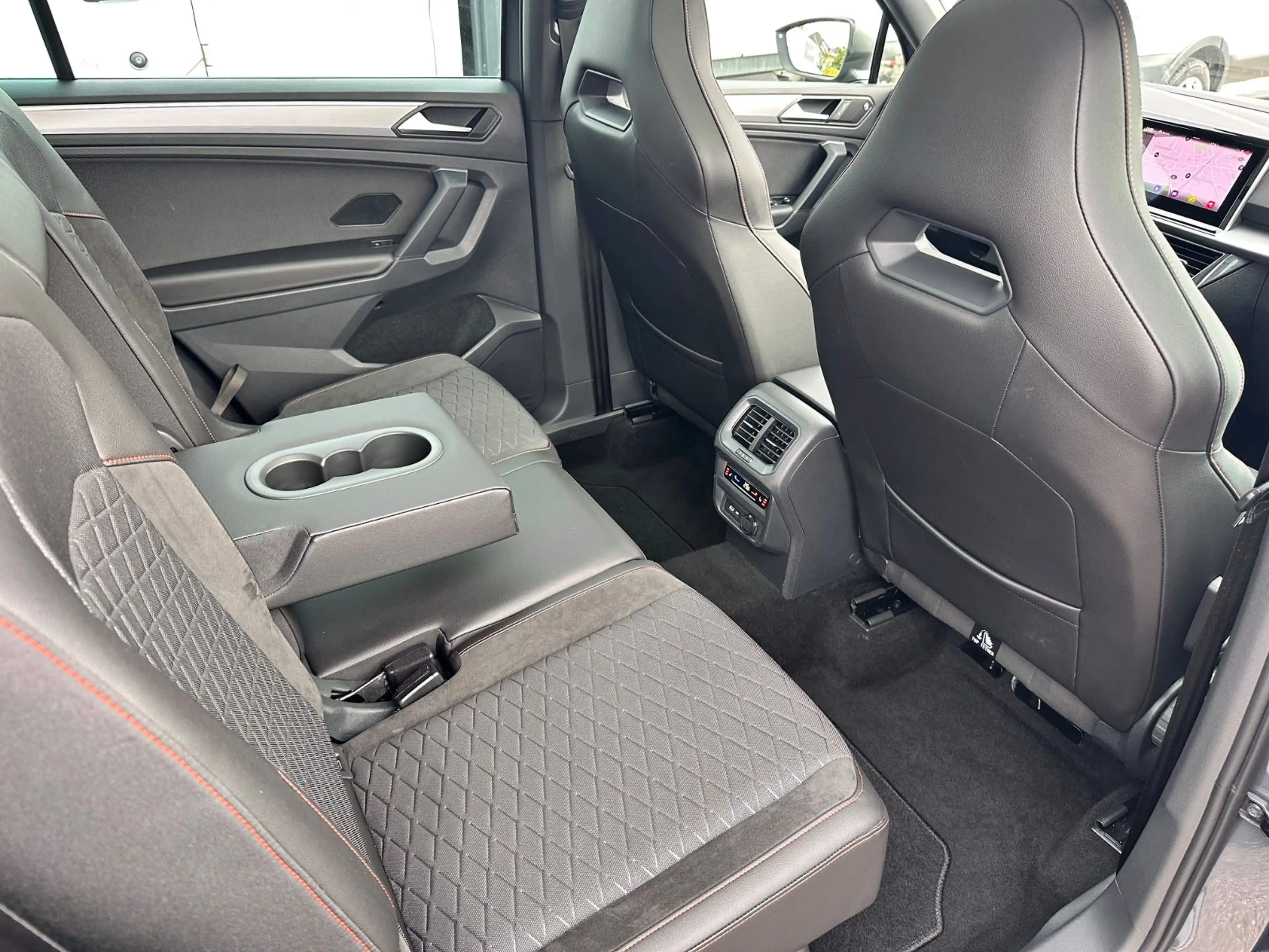 SEAT Tarraco FR 4Drive Navi Beats Pano AHK 7-Sitzer — photo 34