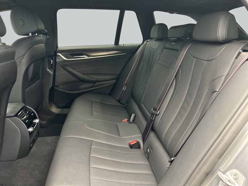 BMW 540 d xDrive Touring Aut. Laserlicht* Head-Up* — photo 12