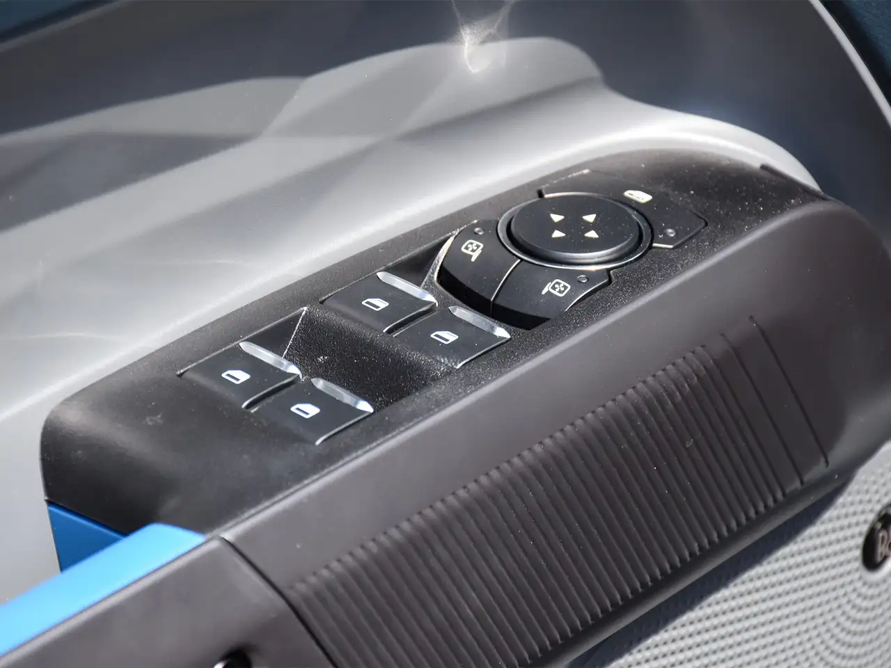 Ford Maverick снимка Ford Maverick