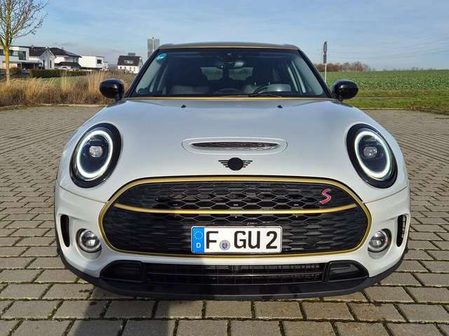 Imagine MINI Cooper SD Clubman Mini Cooper SD Clubman Gold / Silber