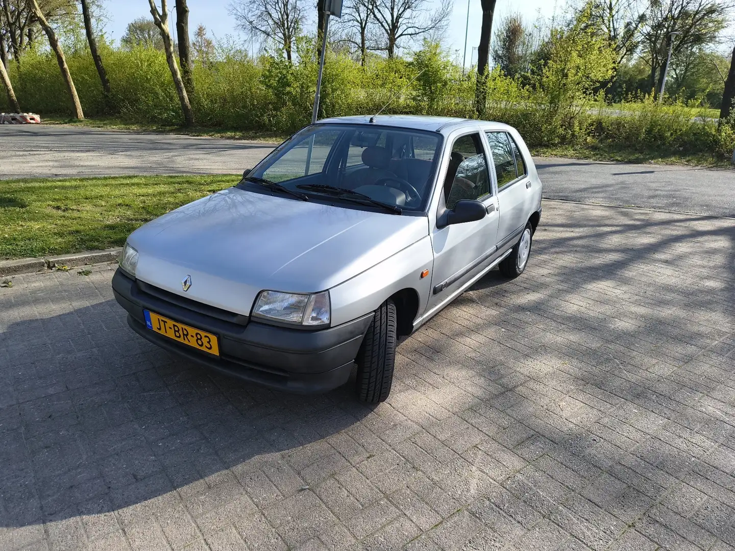 Renault Clio 1.4 RN Ezüst - 1